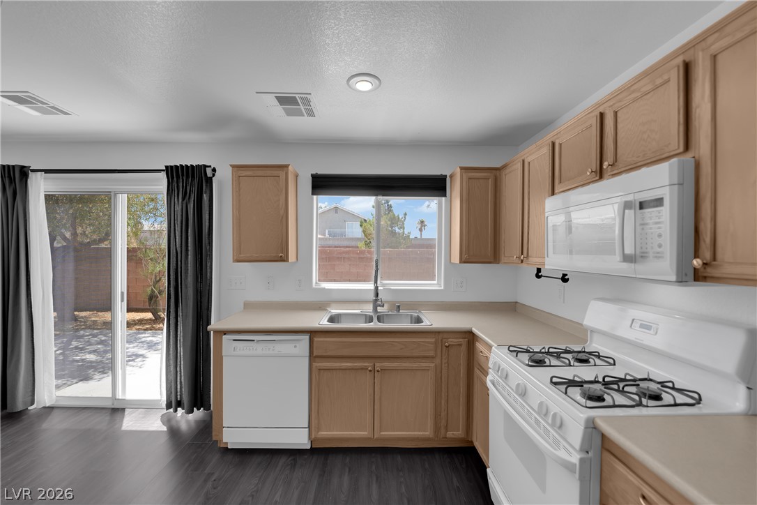 5079 Desert Dandelion Court