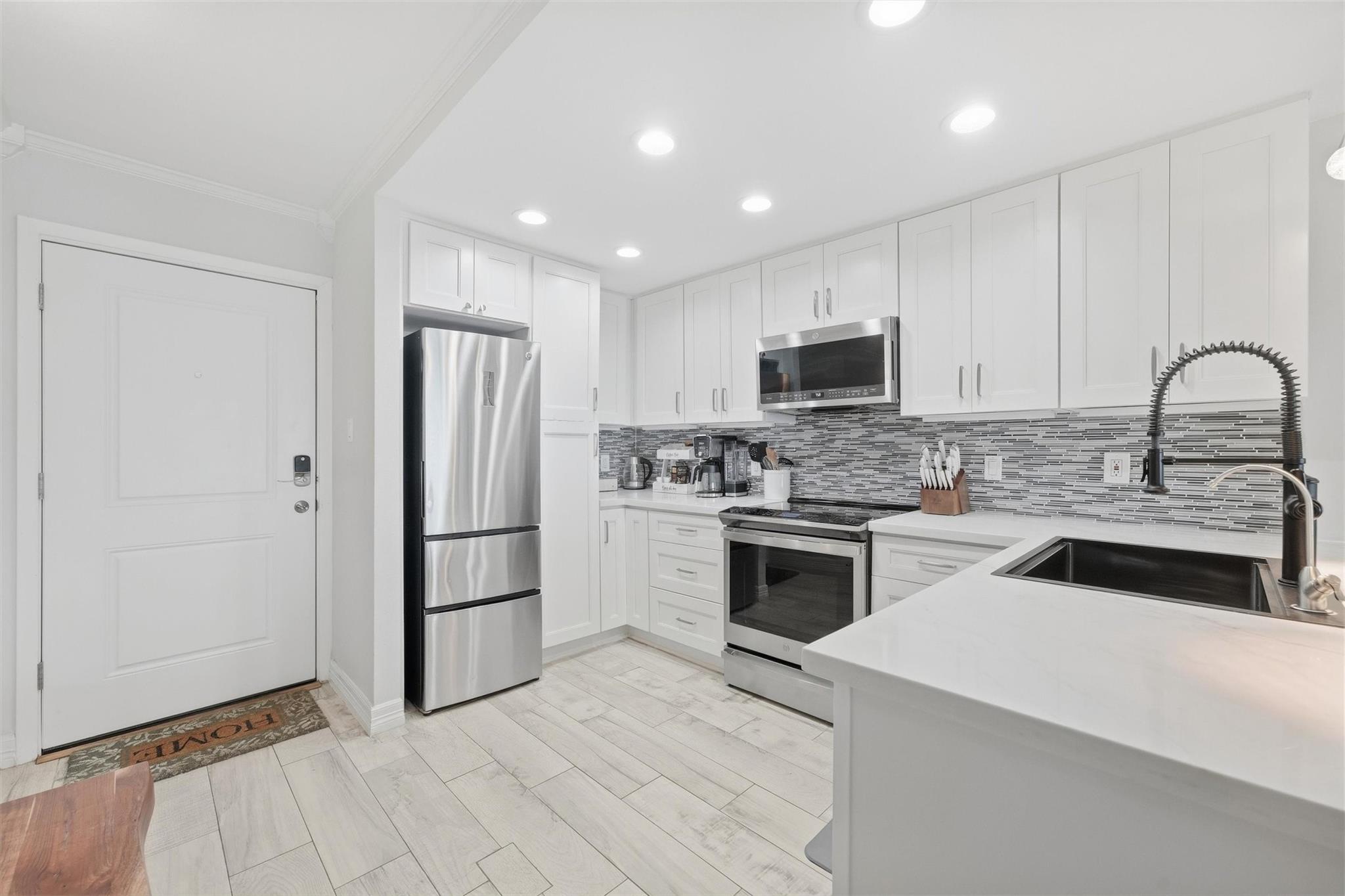 7310 Seawall Boulevard # 1105