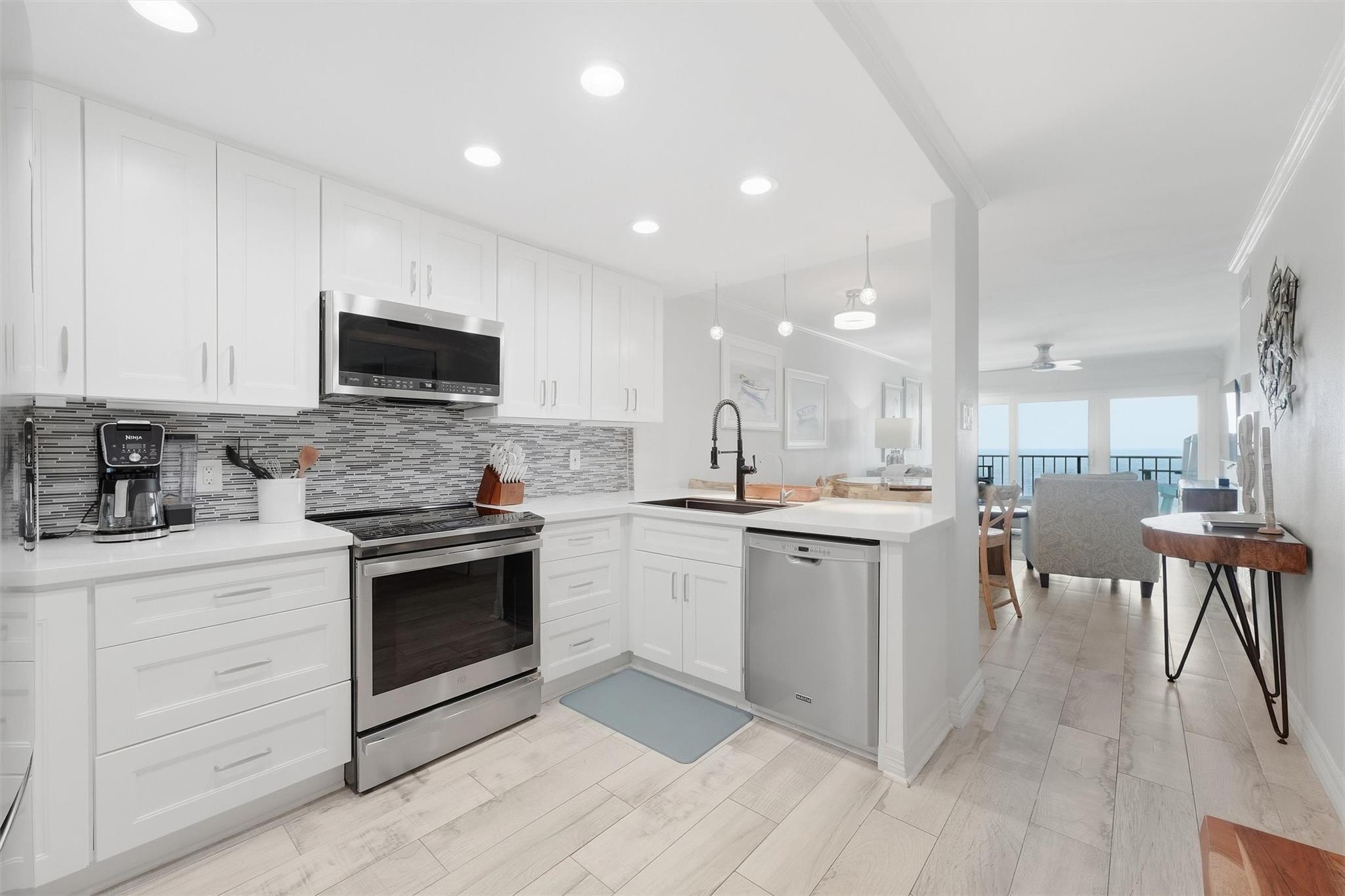 7310 Seawall Boulevard # 1105