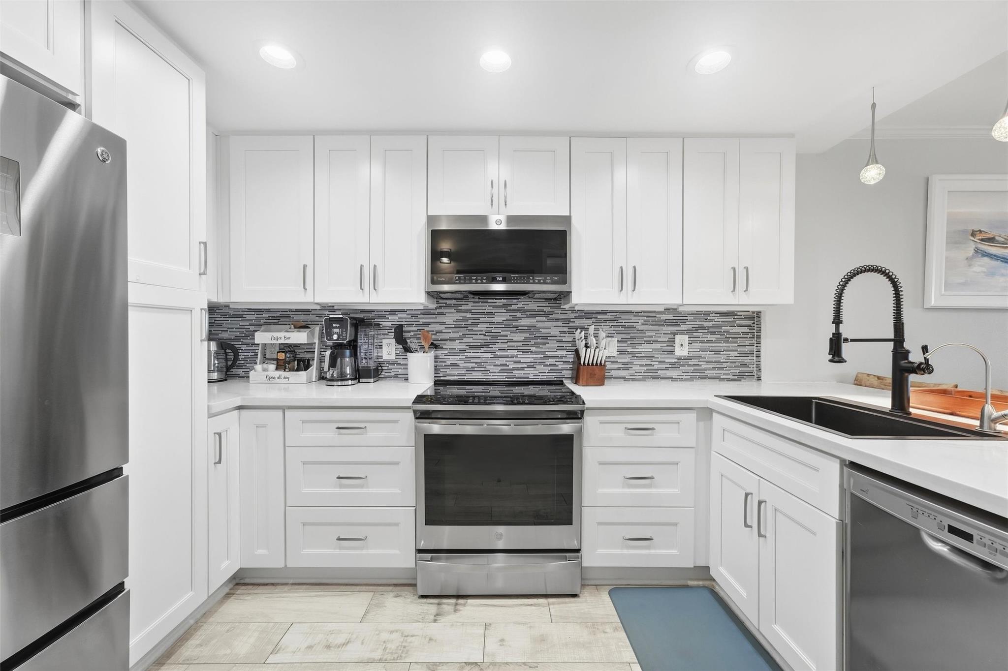 7310 Seawall Boulevard # 1105