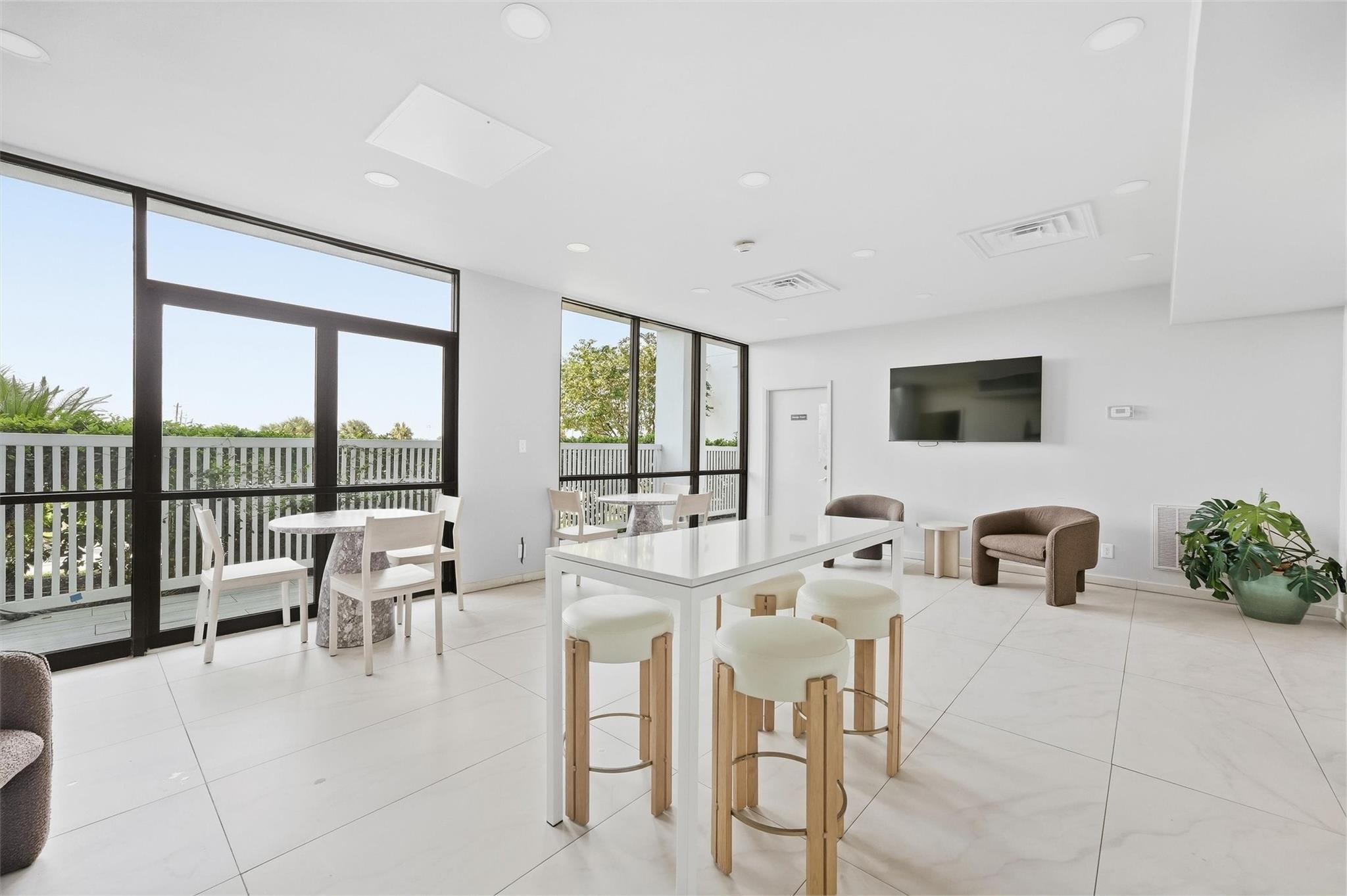 7310 Seawall Boulevard # 1105