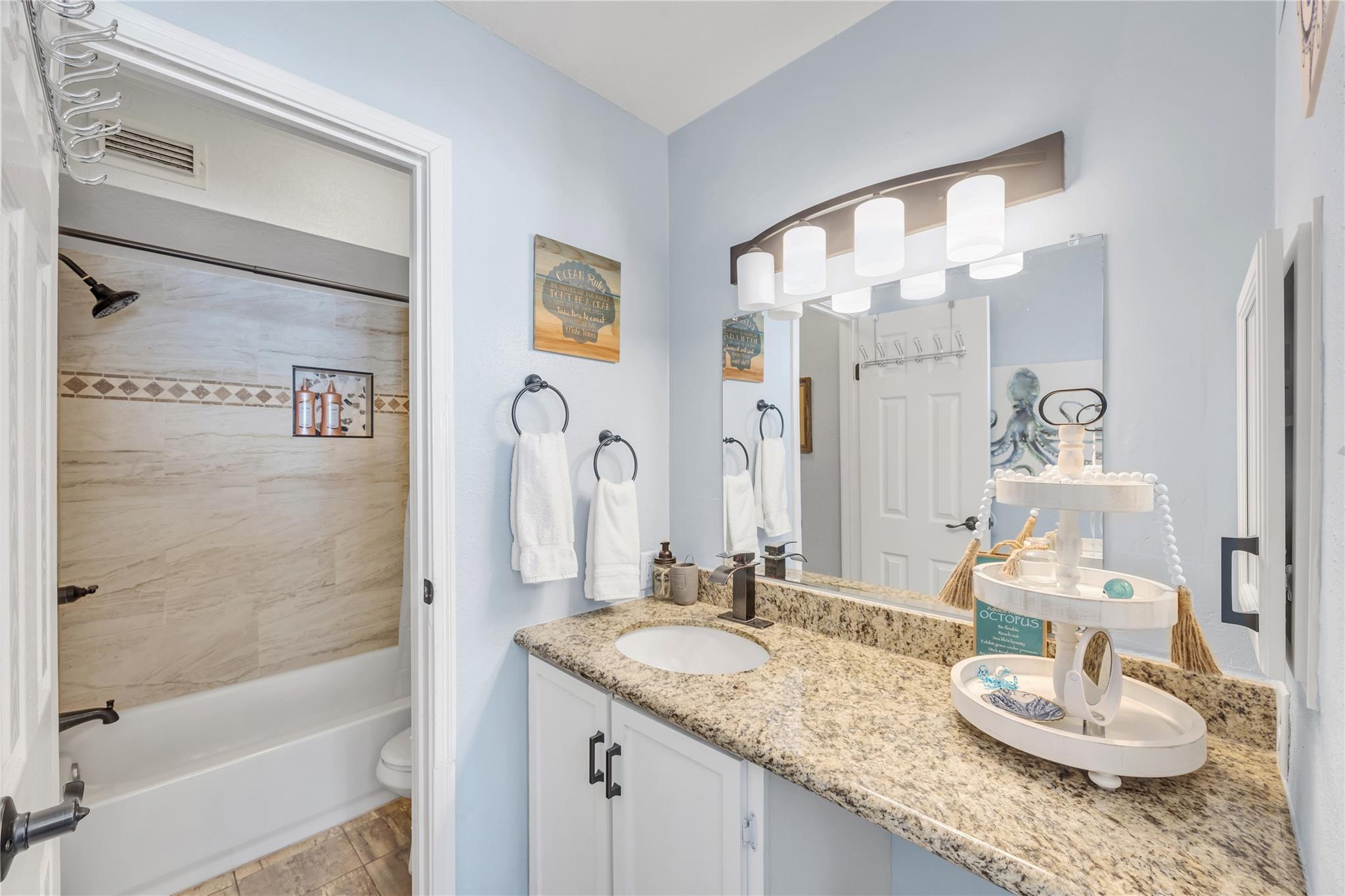 6300 Seawall Boulevard # 2303