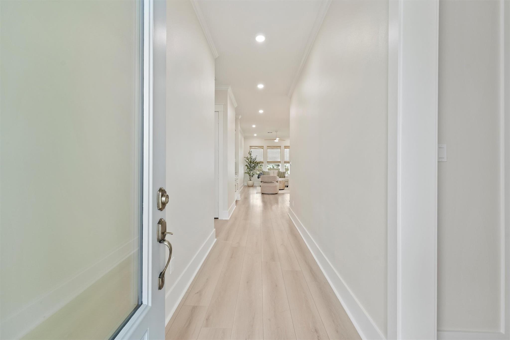 4046 Miramar Court