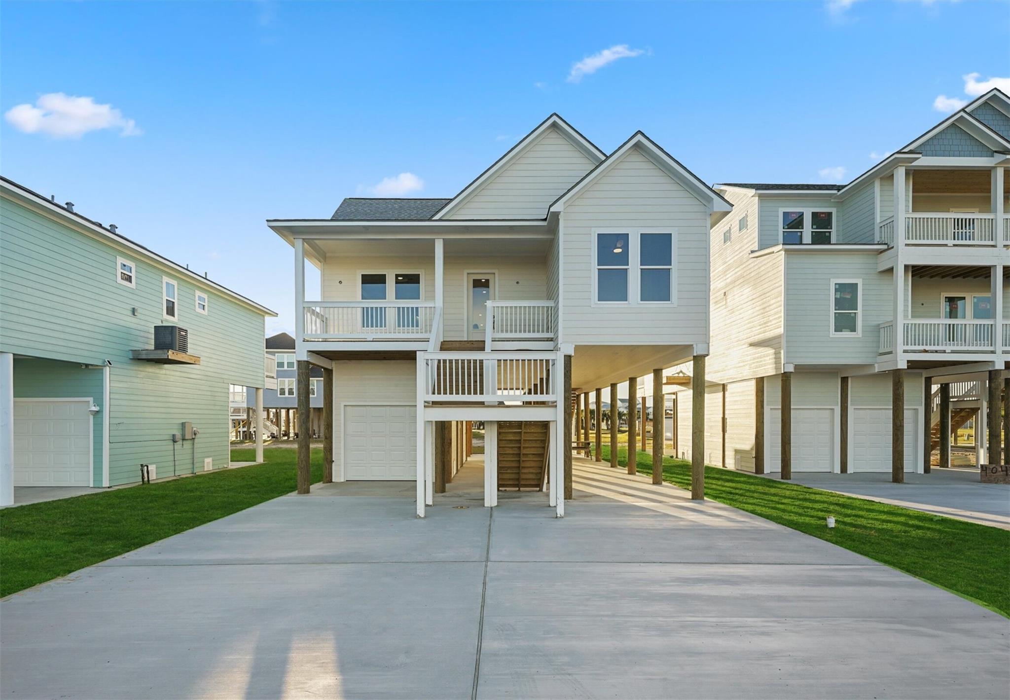 4046 Miramar Court