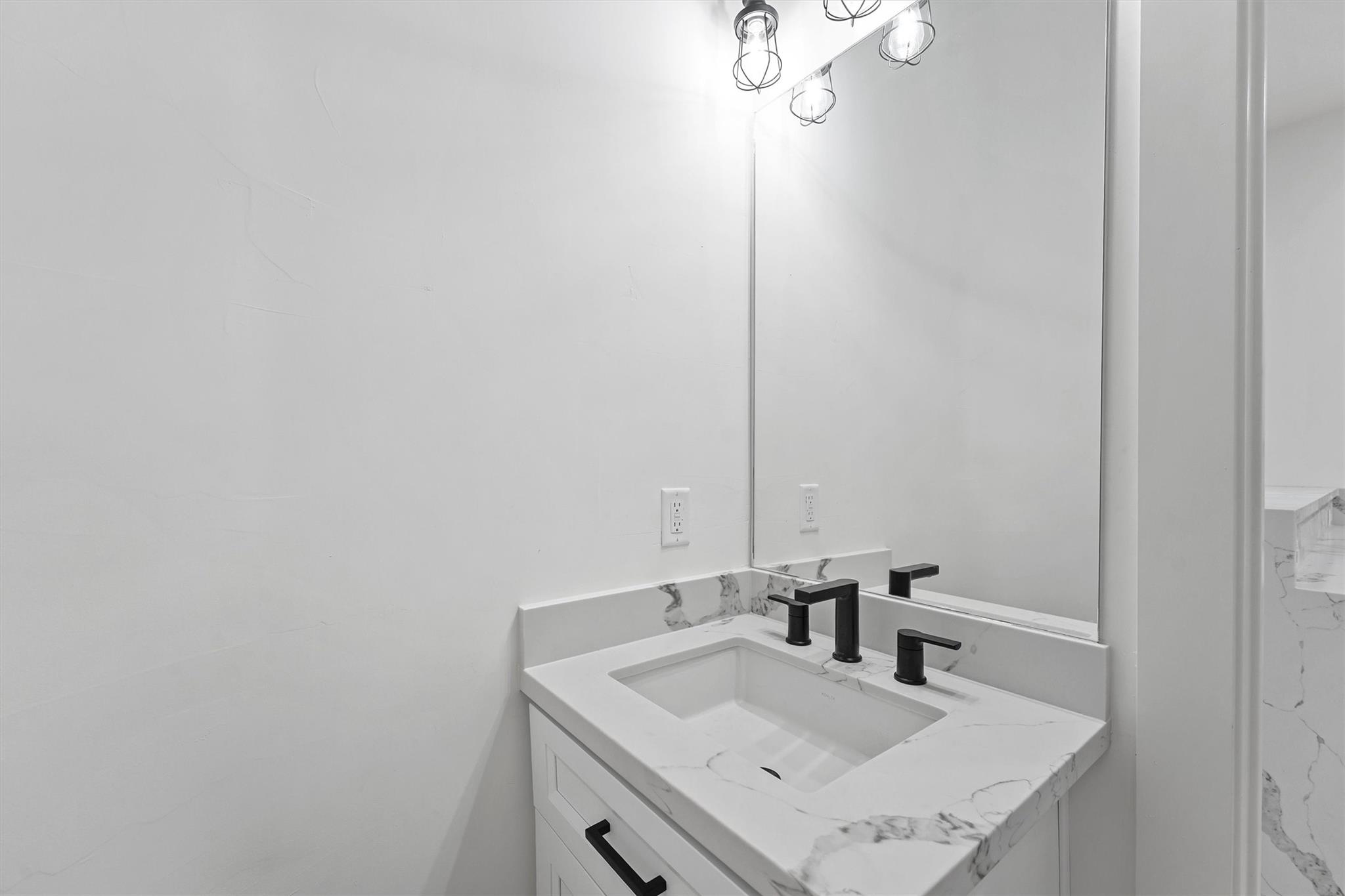 21330 Scissor Tail Lane