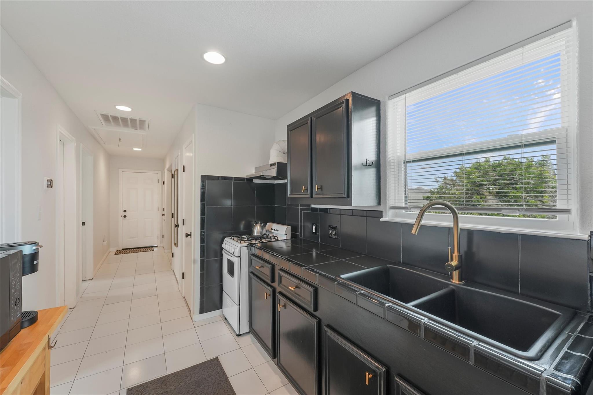 1910 Avenue O 1/2
