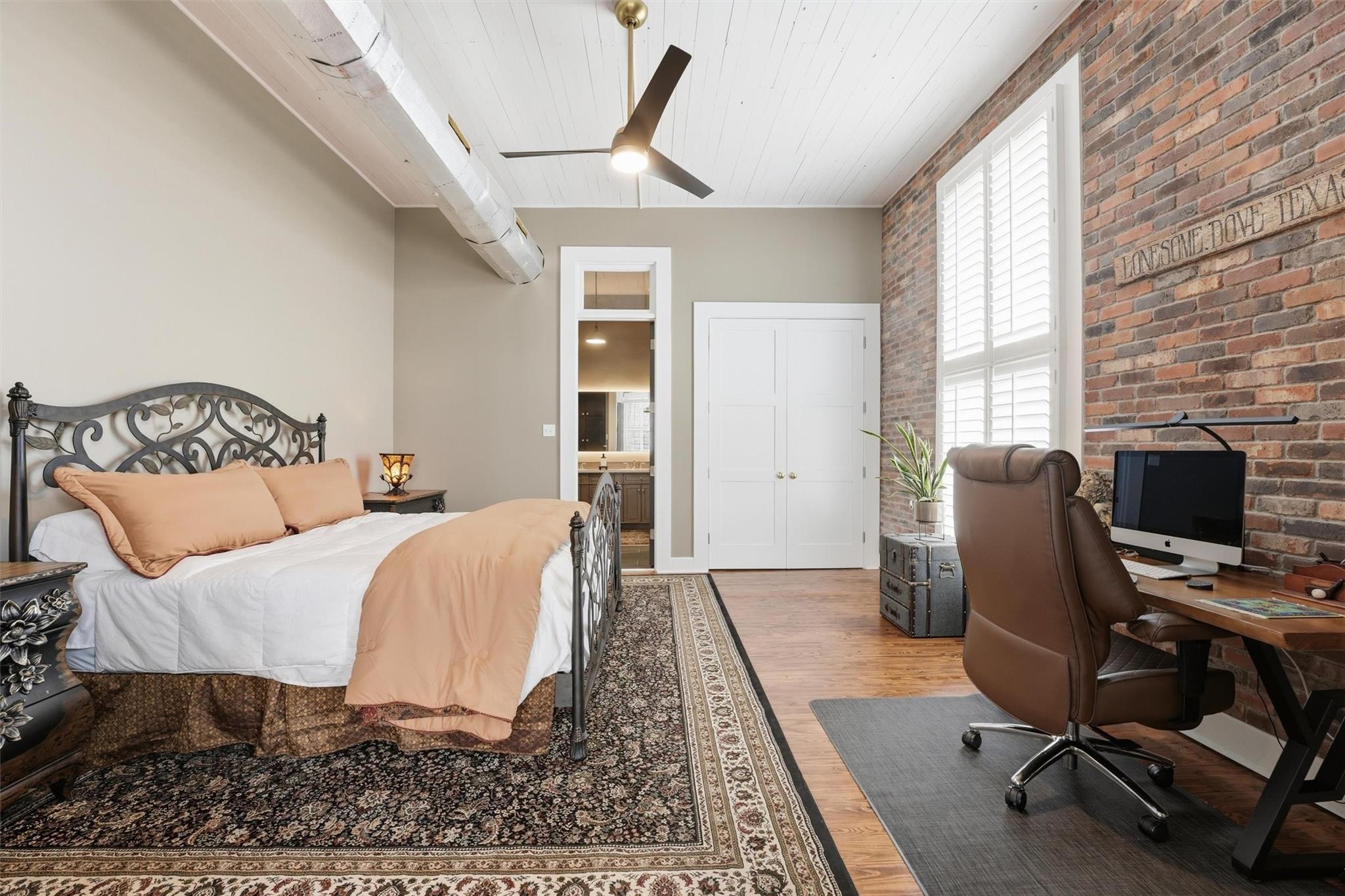 2318 Market Street # 12