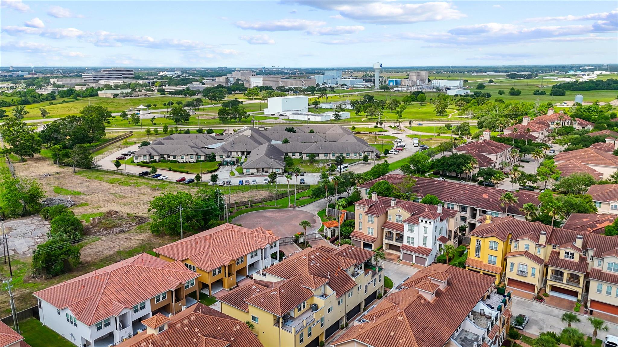 26 W Oaks Drive