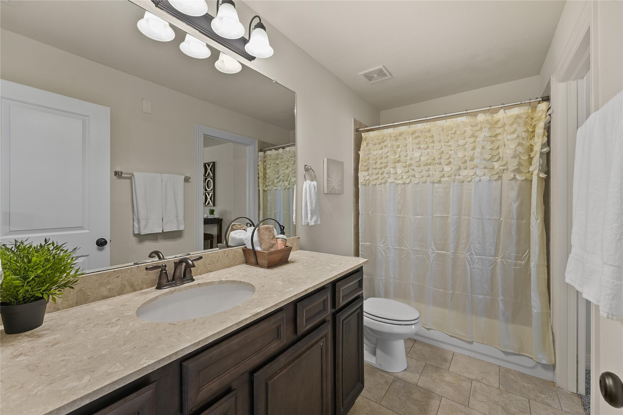 26 W Oaks Drive