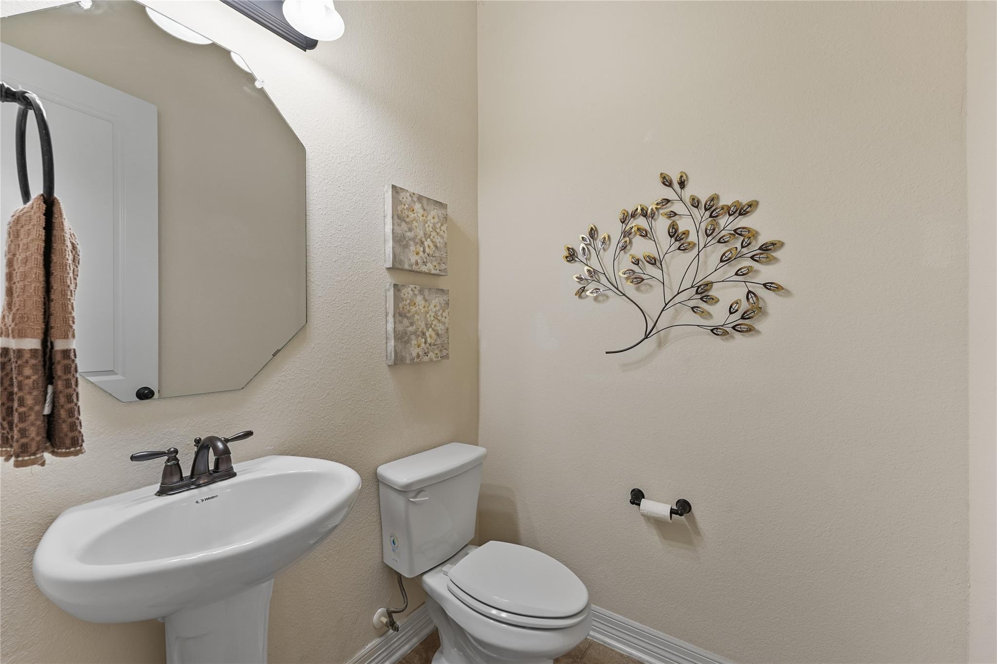 26 W Oaks Drive