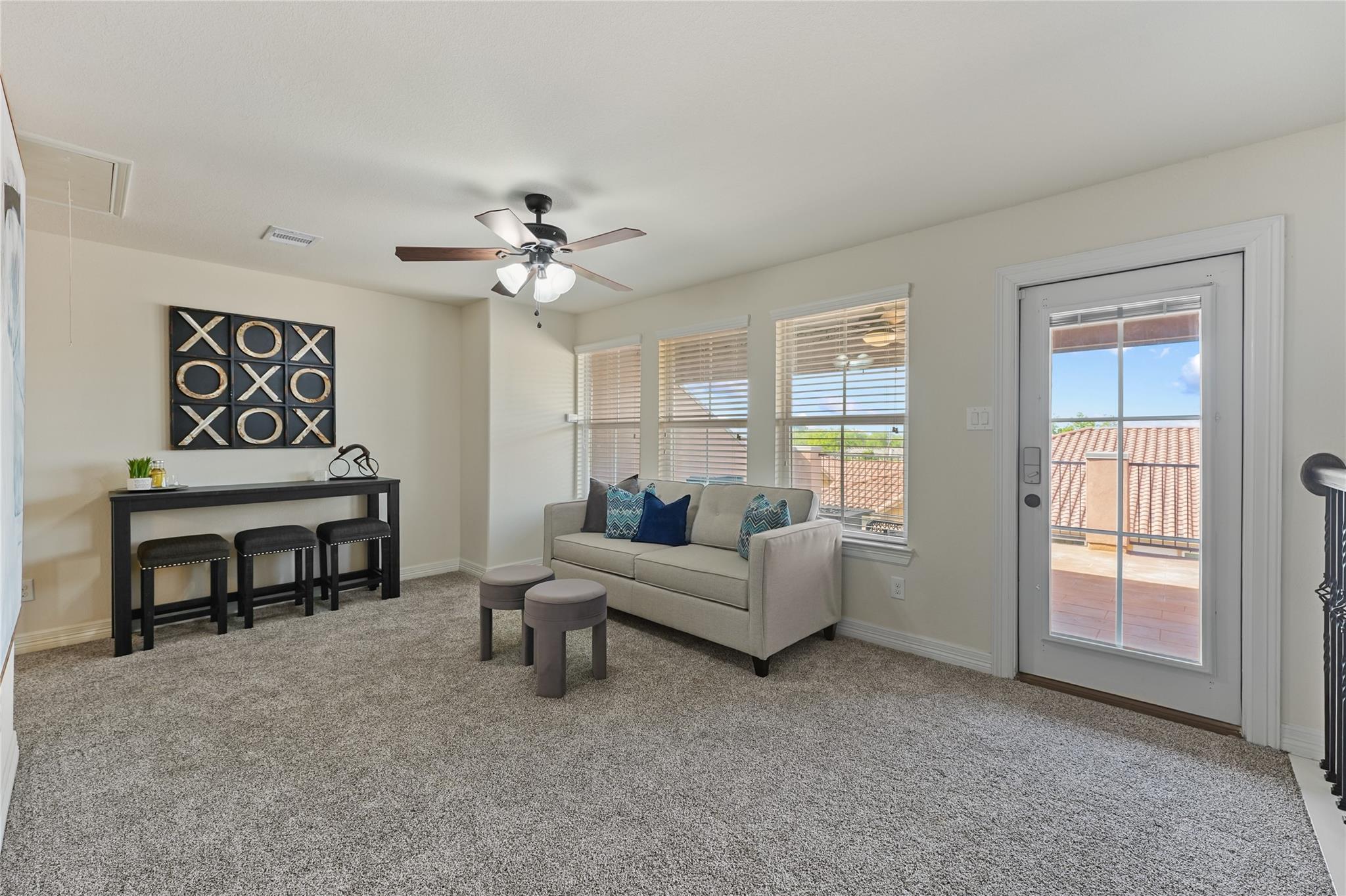 26 W Oaks Drive