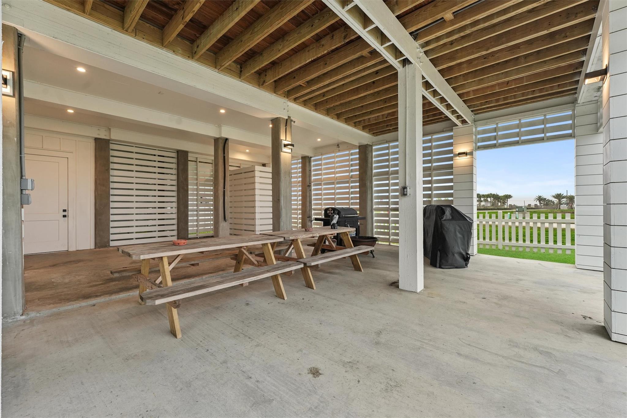 10818 Sweetwater Cove Boulevard