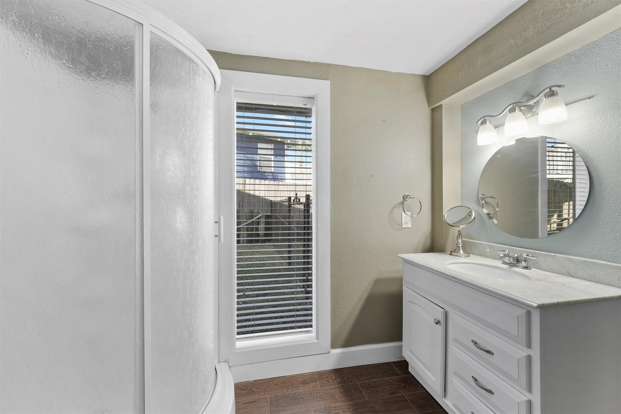 16603 Jamaica Cove Road