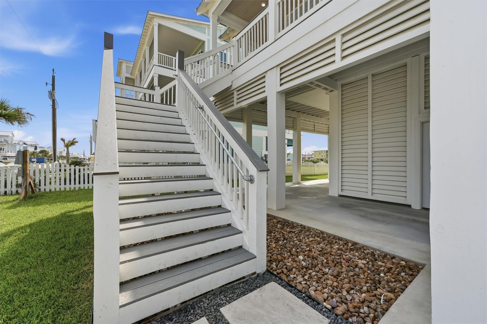 11350 Beachside Drive