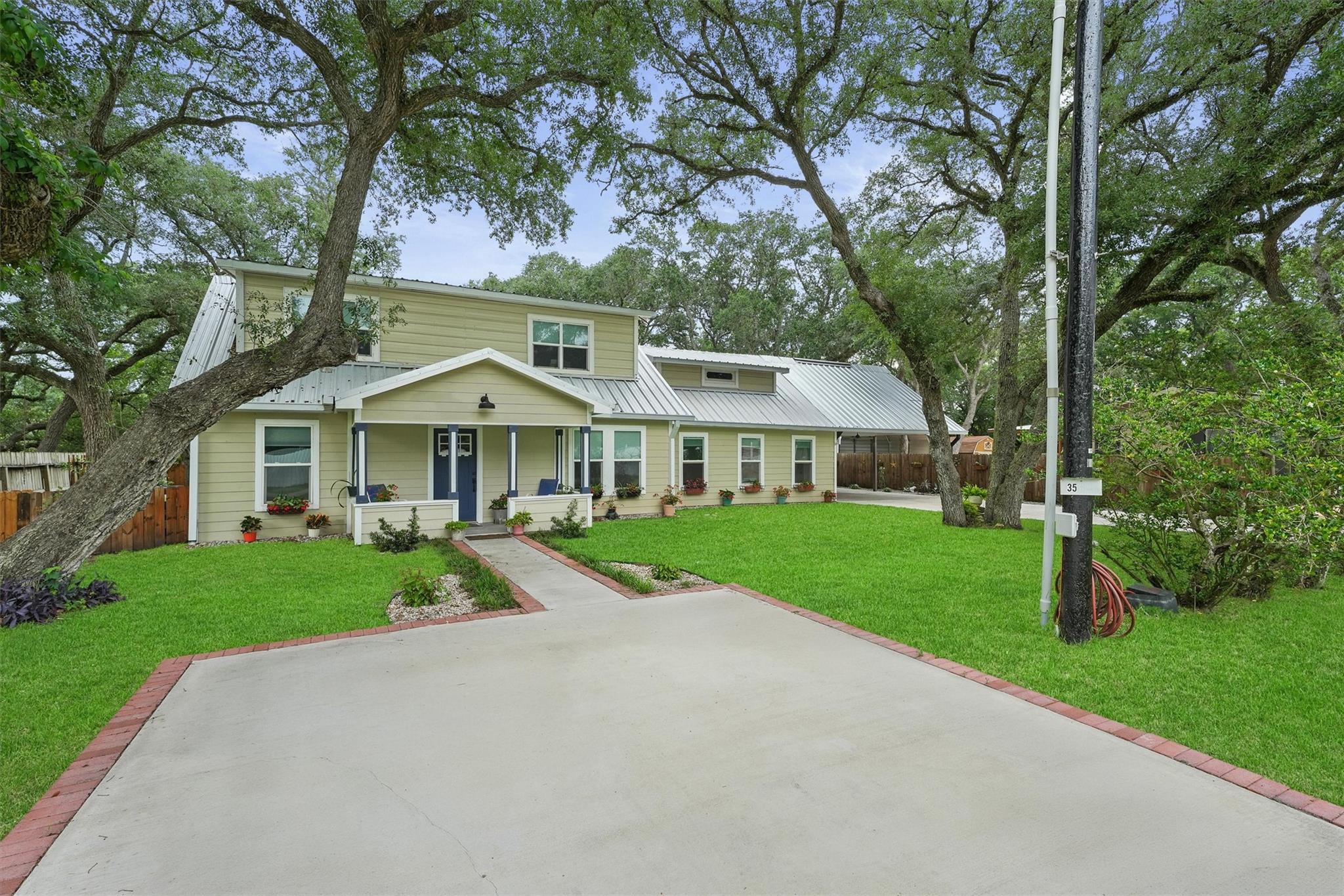 35 Bounty Street