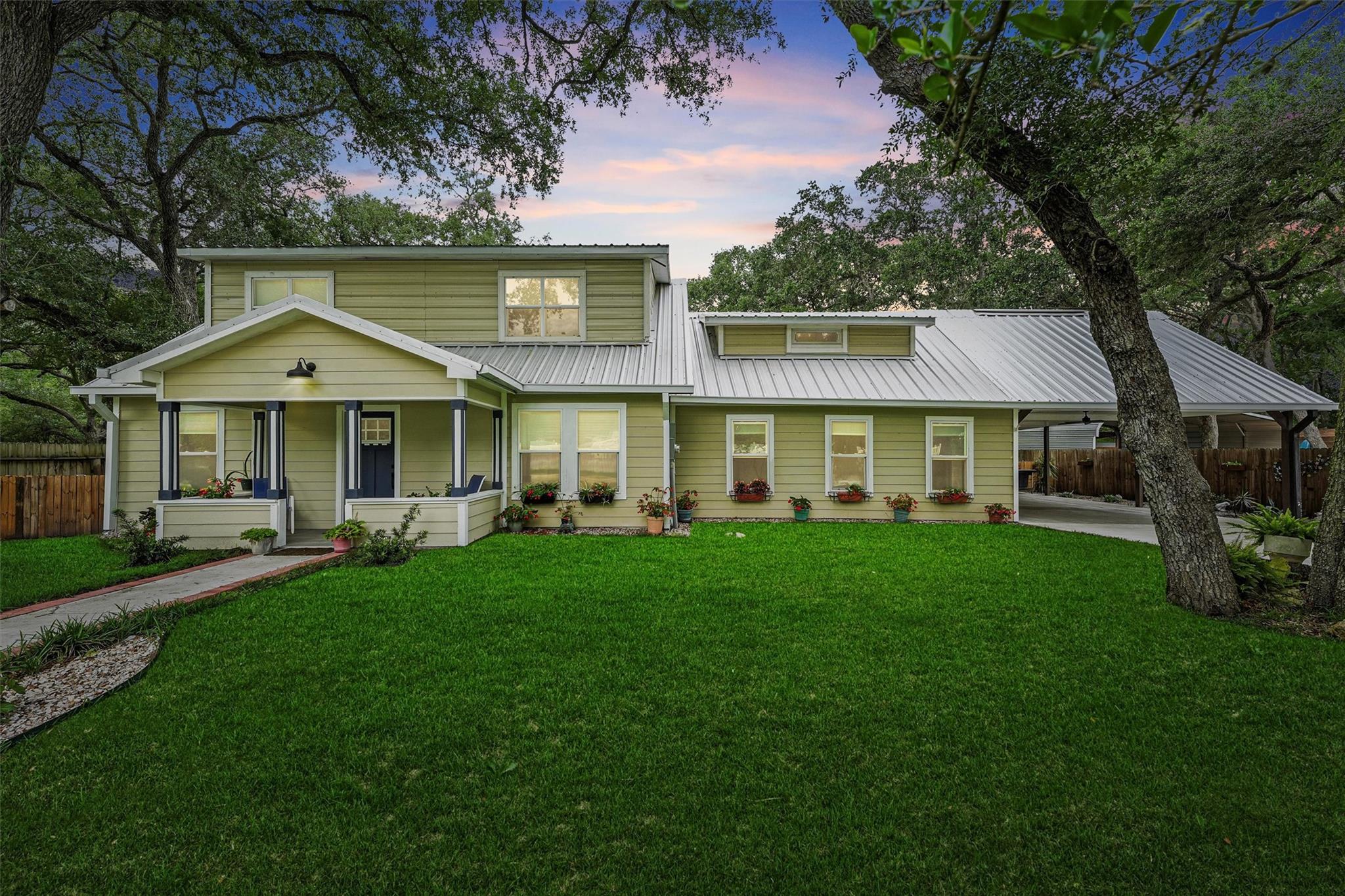 35 Bounty Street
