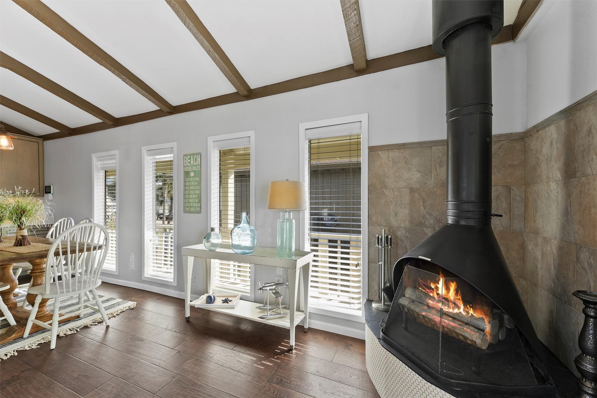 16603 Jamaica Cove Road