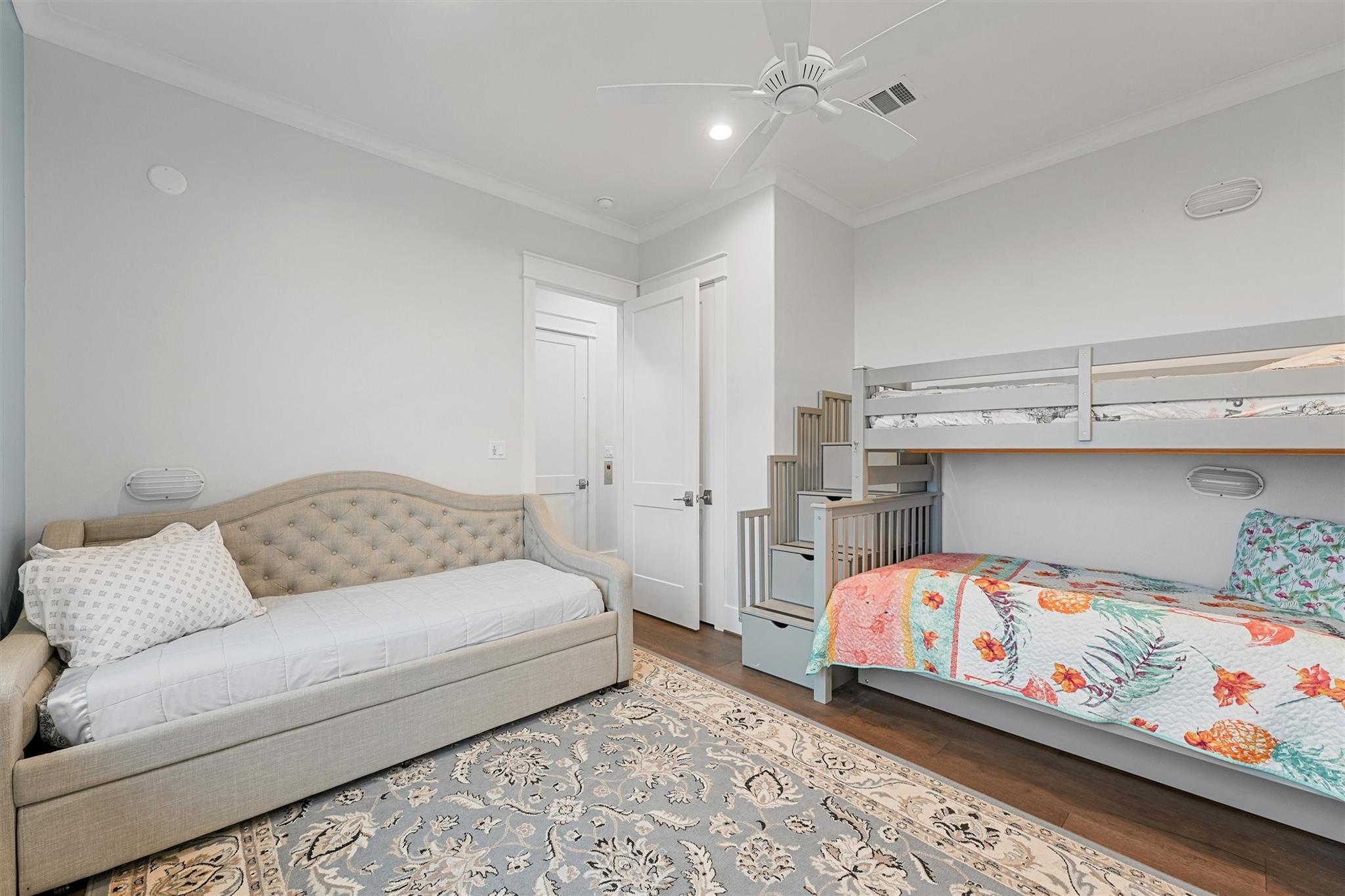438 Seagrass