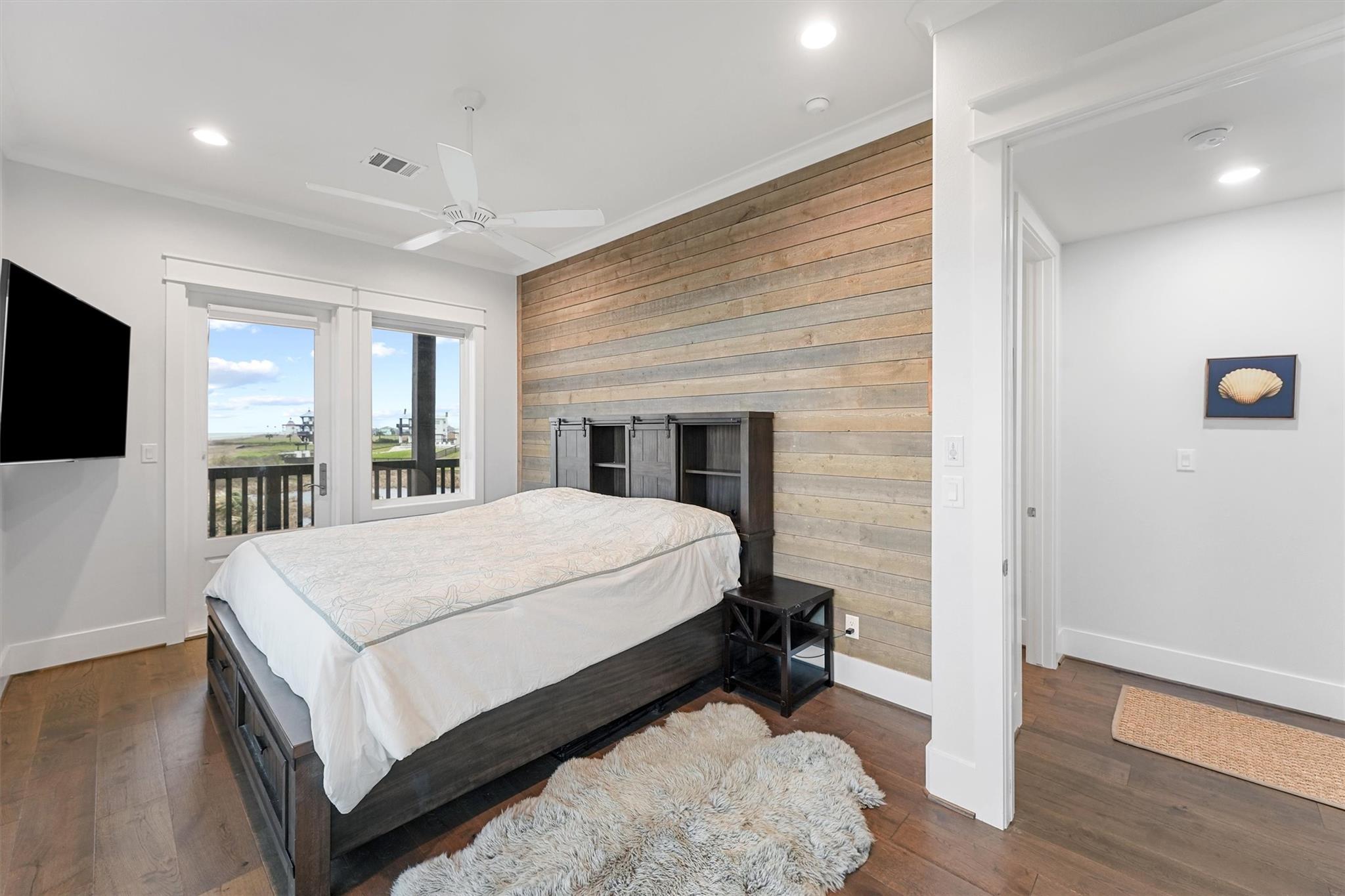 438 Seagrass