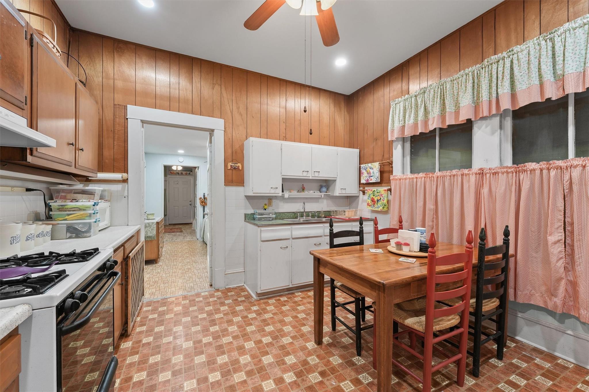 2212 32nd Street, Galveston