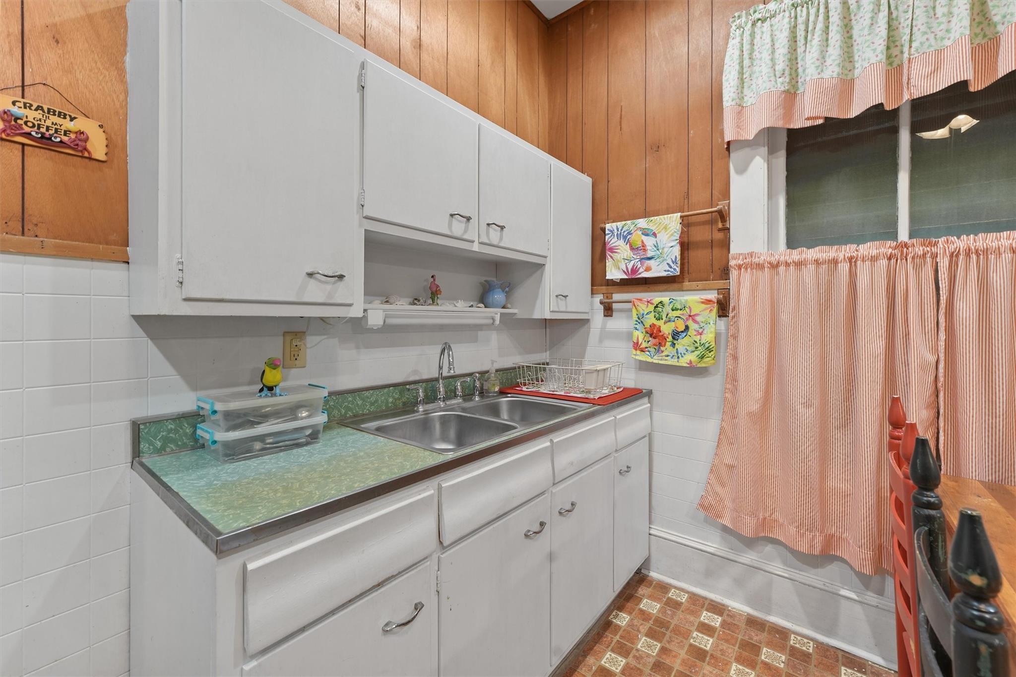 2212 32nd Street, Galveston