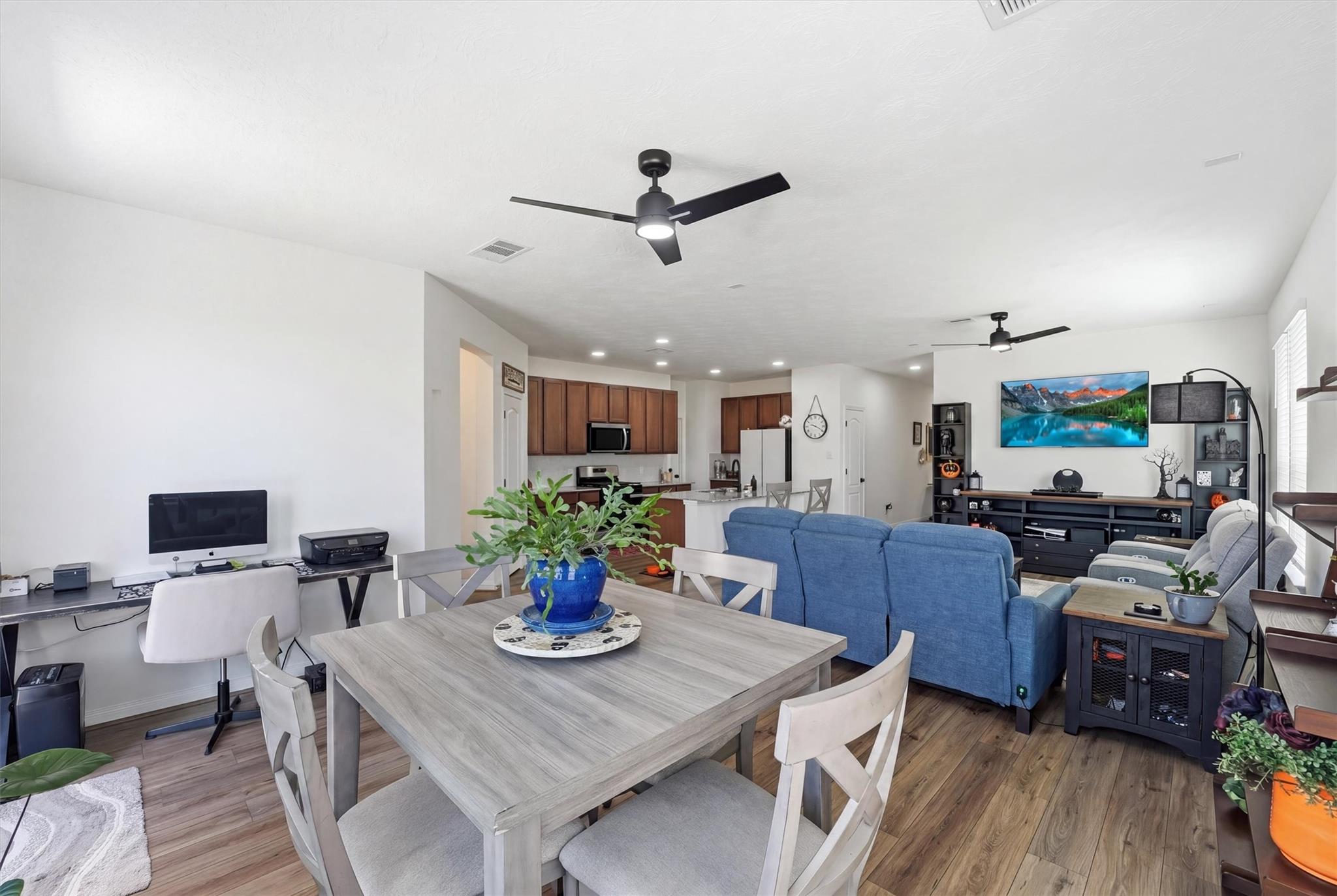 1717 Vista Luna Drive
