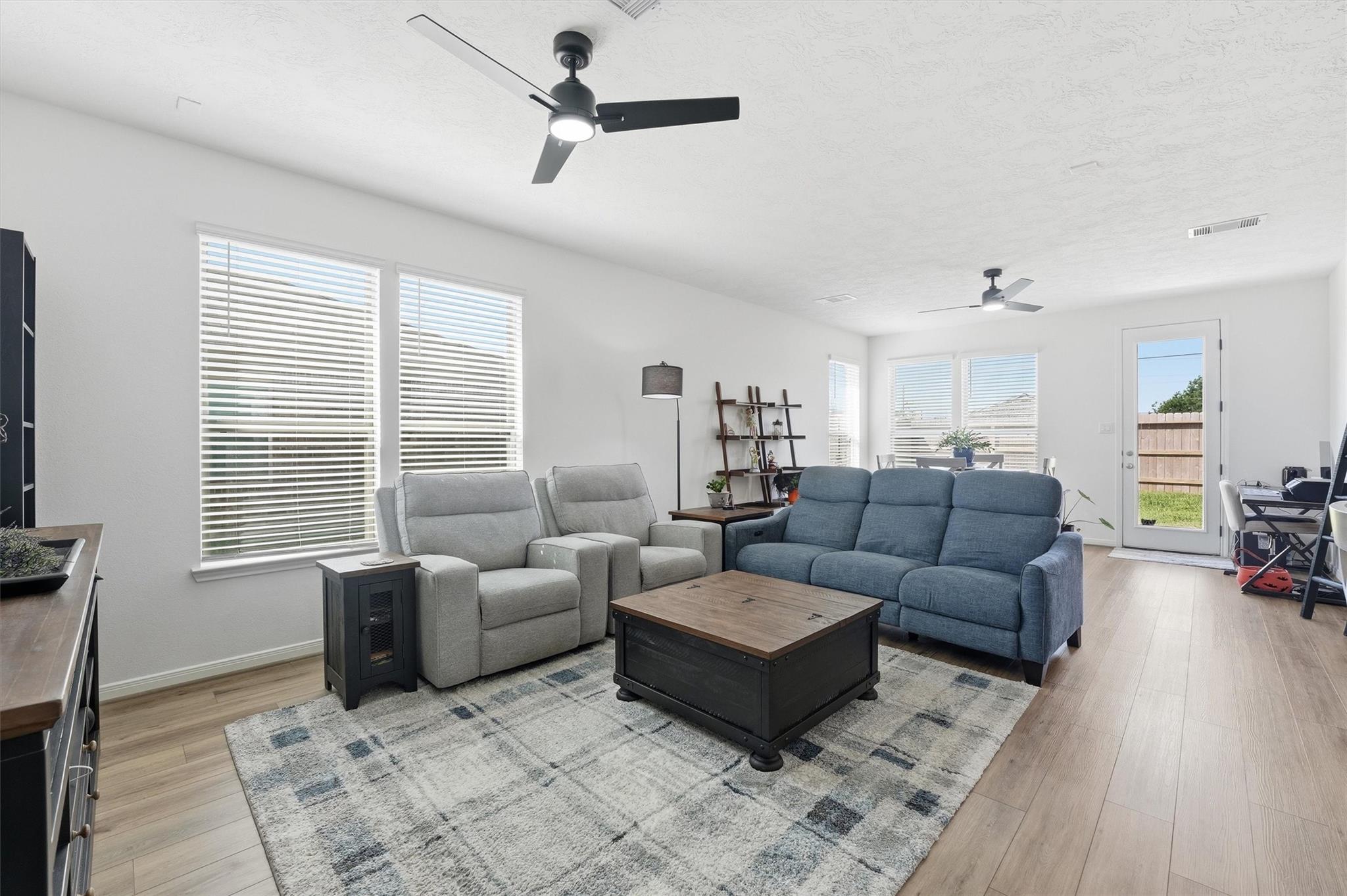 1717 Vista Luna Drive