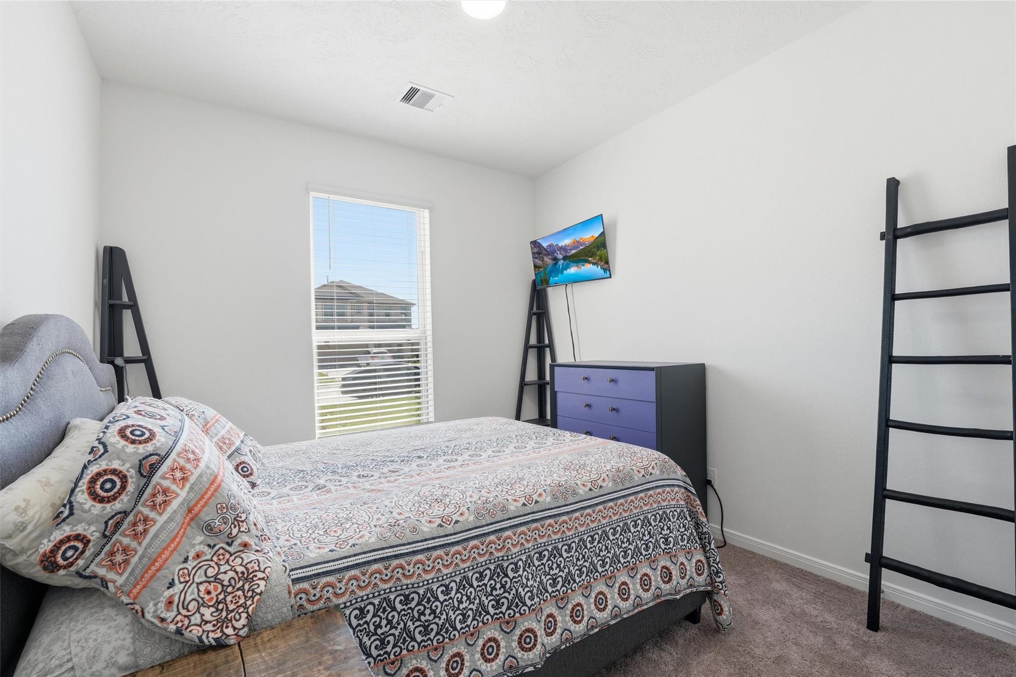 1717 Vista Luna Drive