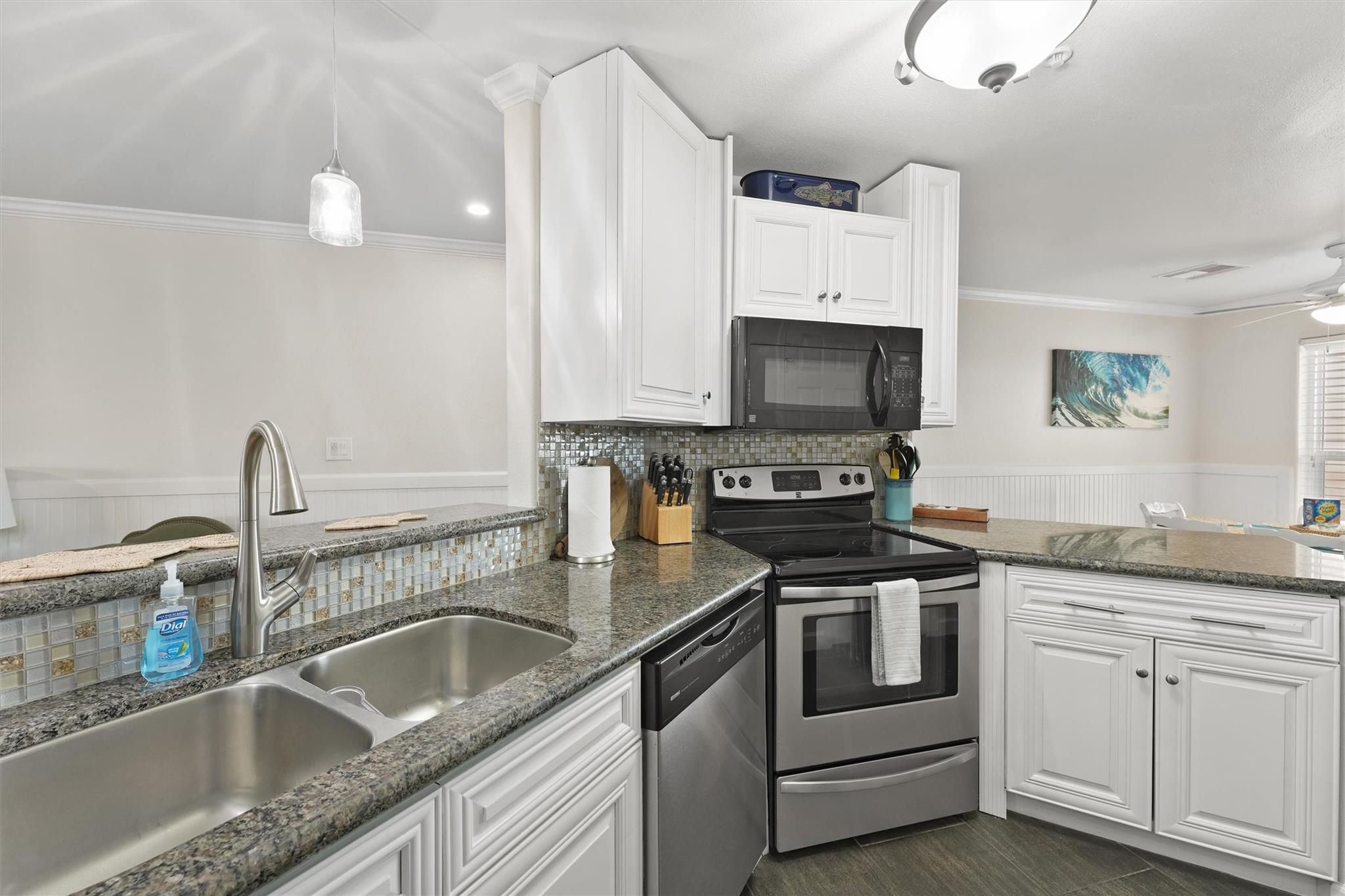 9520 Seawall Boulevard # 353