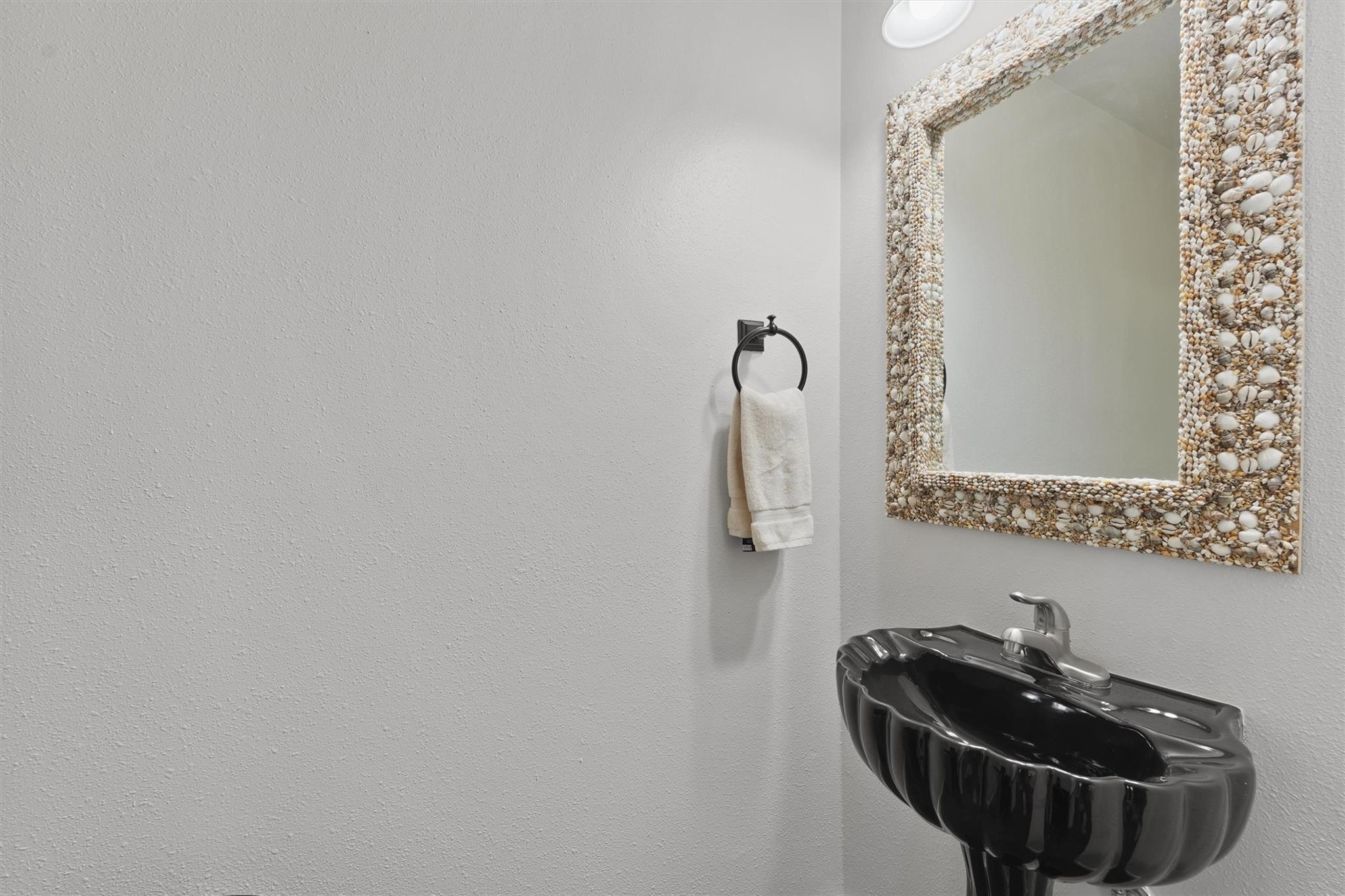 9520 Seawall Boulevard # 353