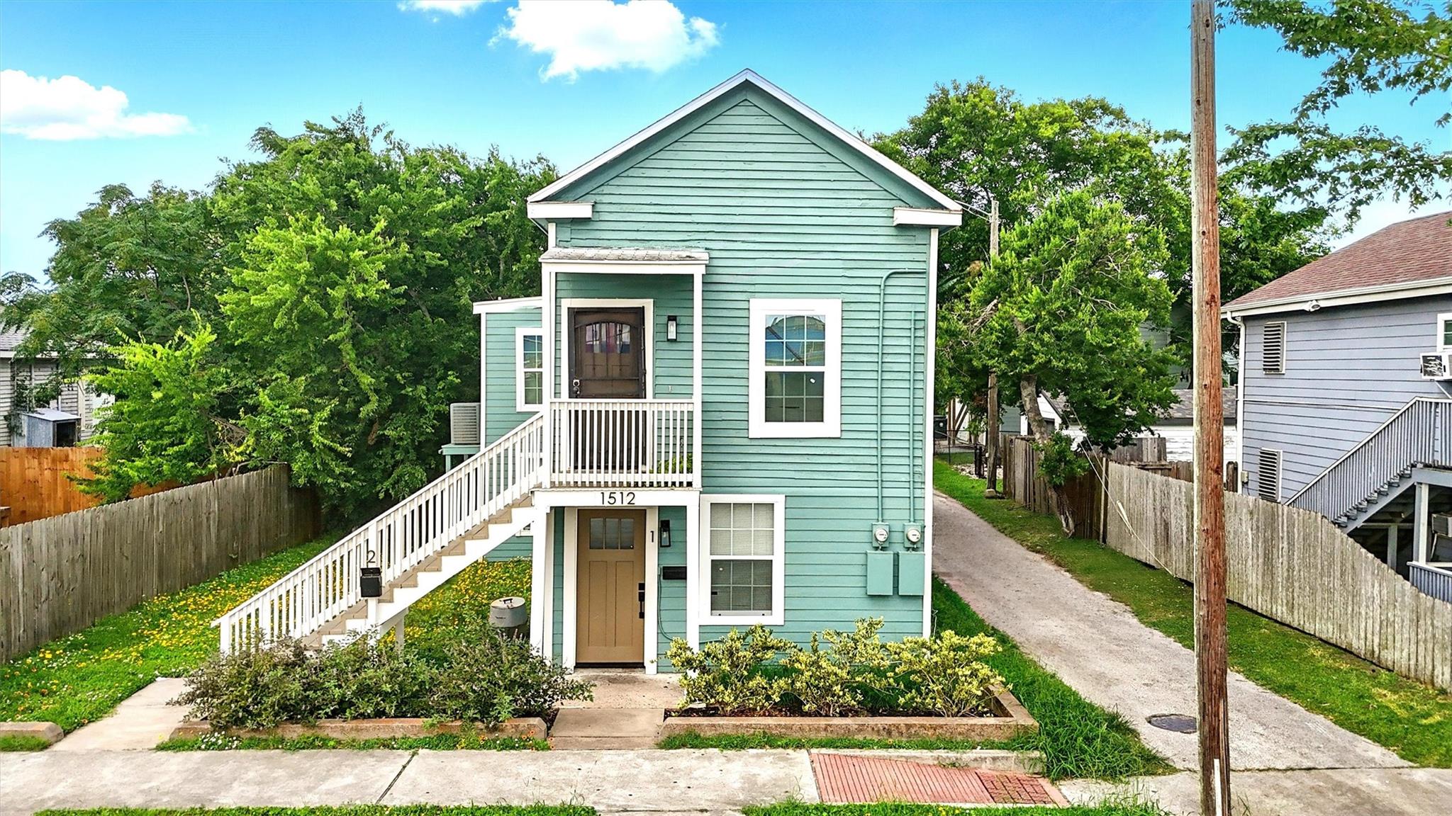 1512 Jack Johnson Boulevard, Galveston