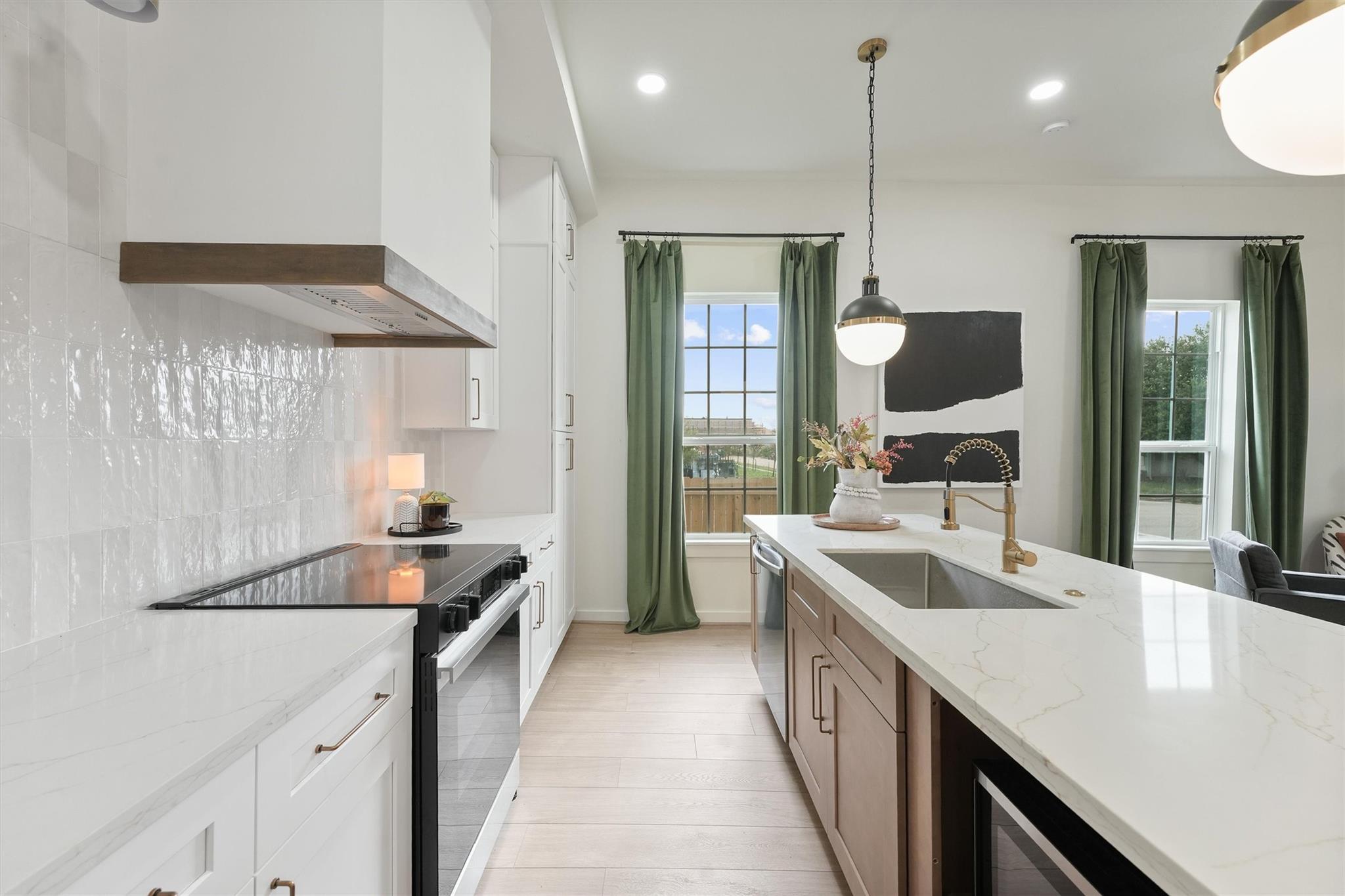 1512 Jack Johnson Boulevard, Galveston