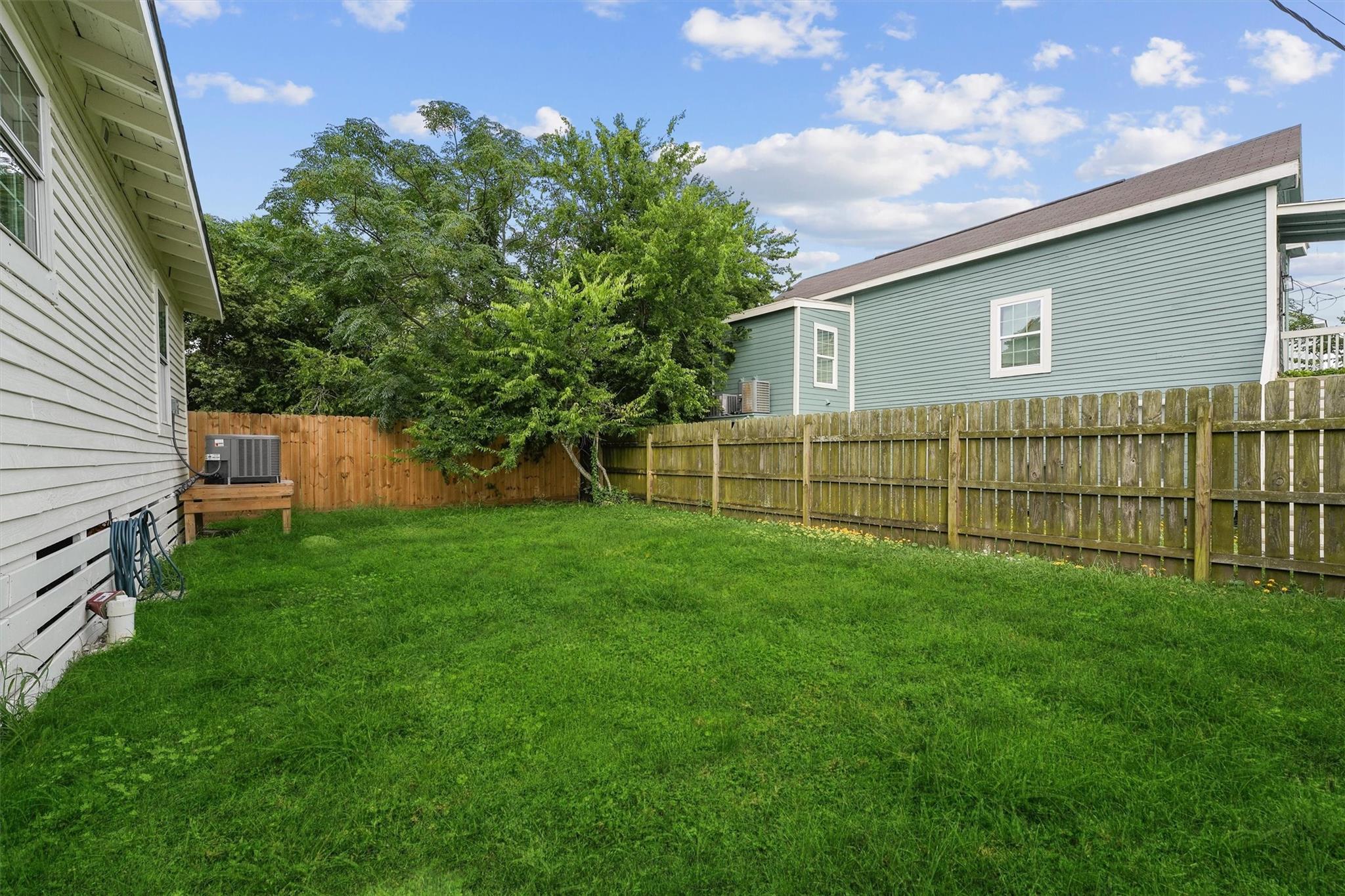 1512 Jack Johnson Boulevard, Galveston