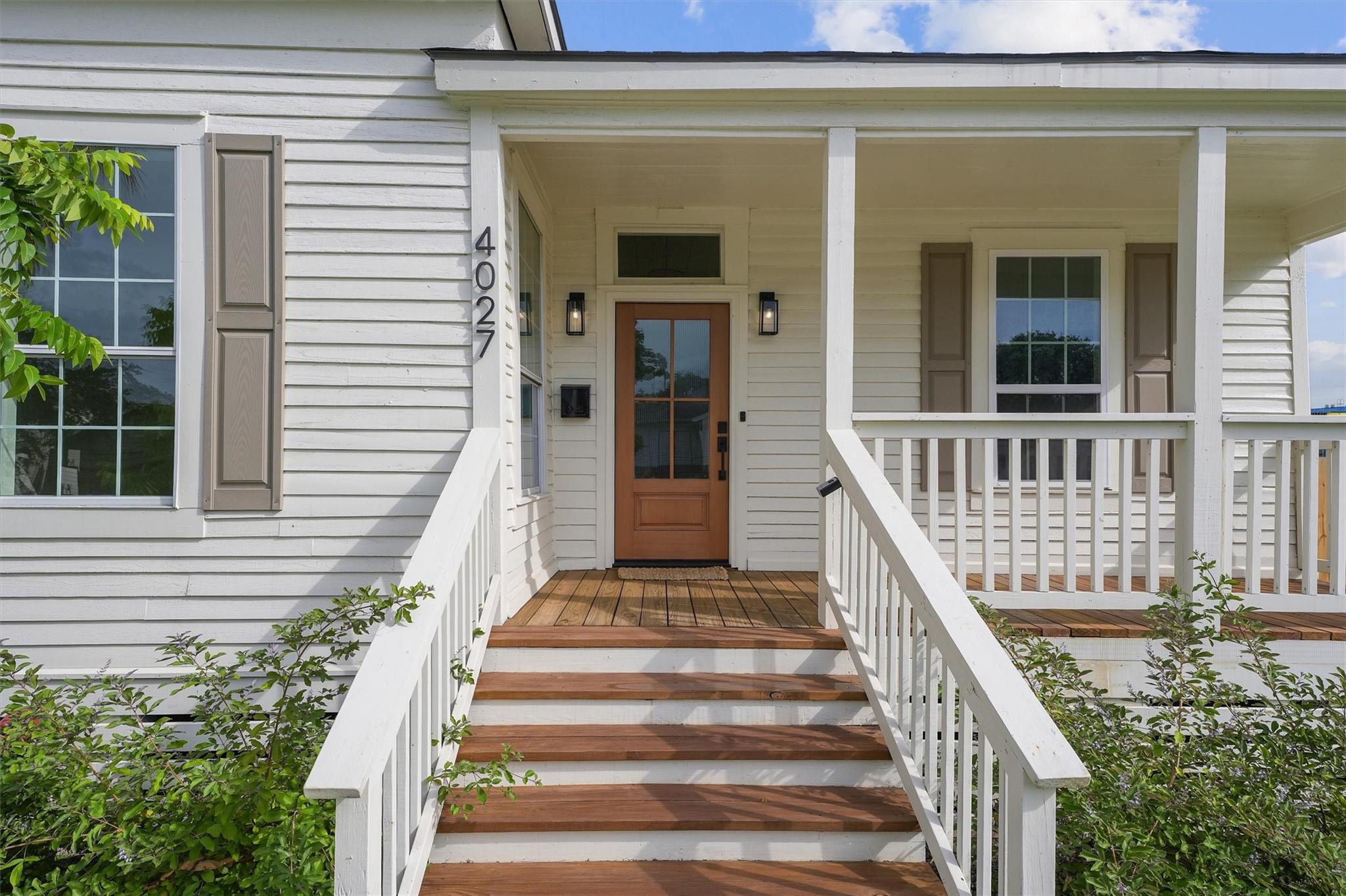 1512 Jack Johnson Boulevard, Galveston