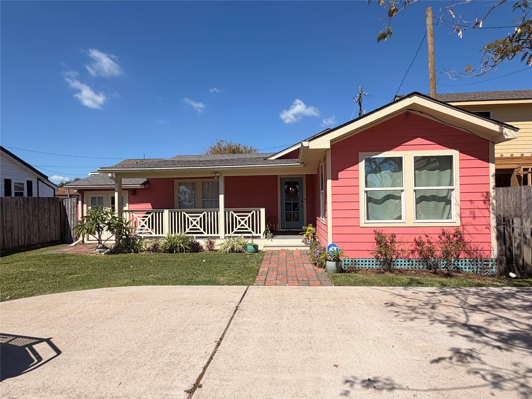 5522 Avenue O 1/2