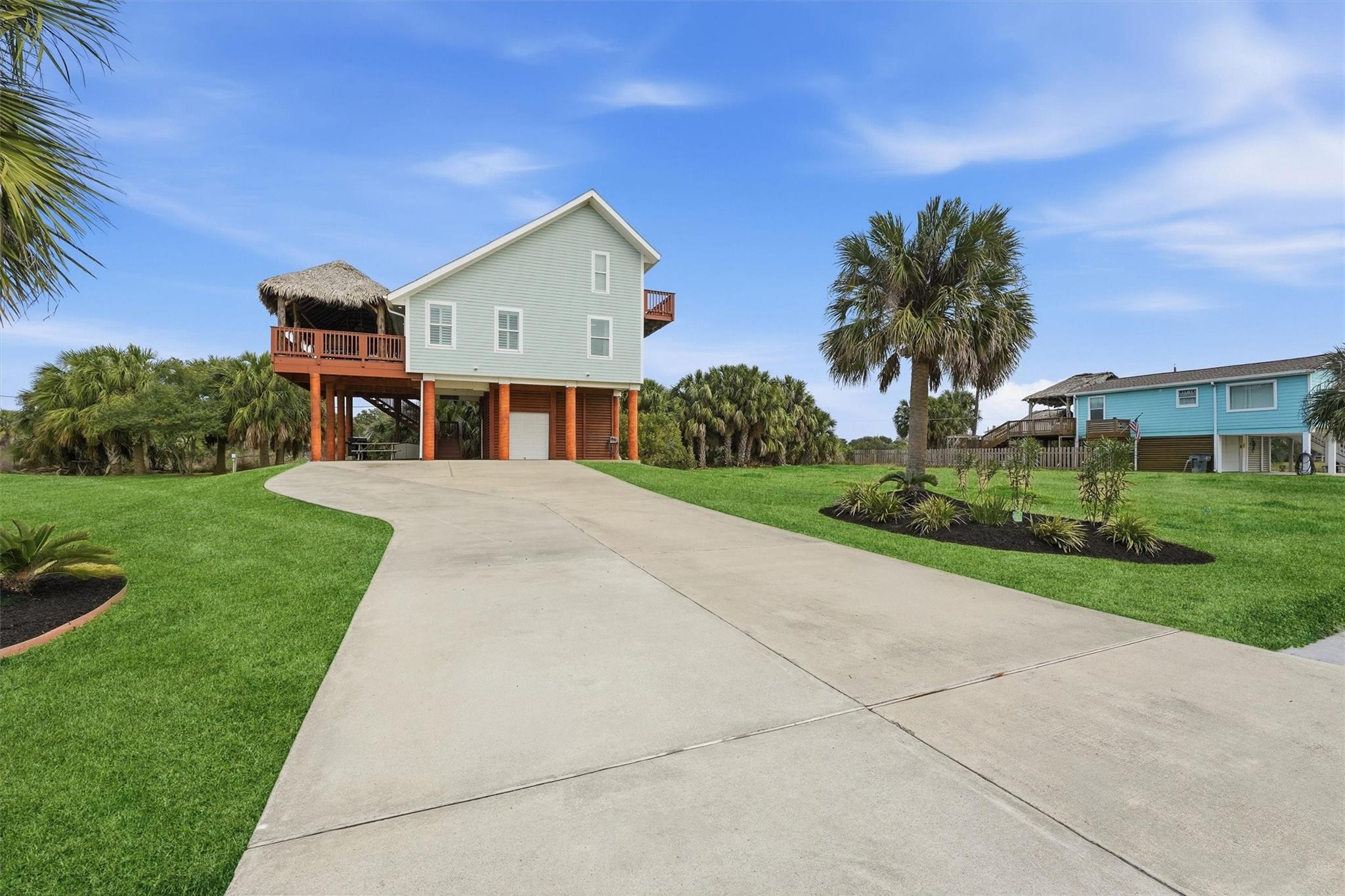 3819 Las Palmas Street