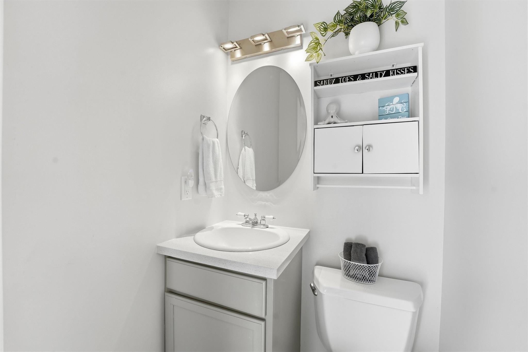 3819 Las Palmas Street