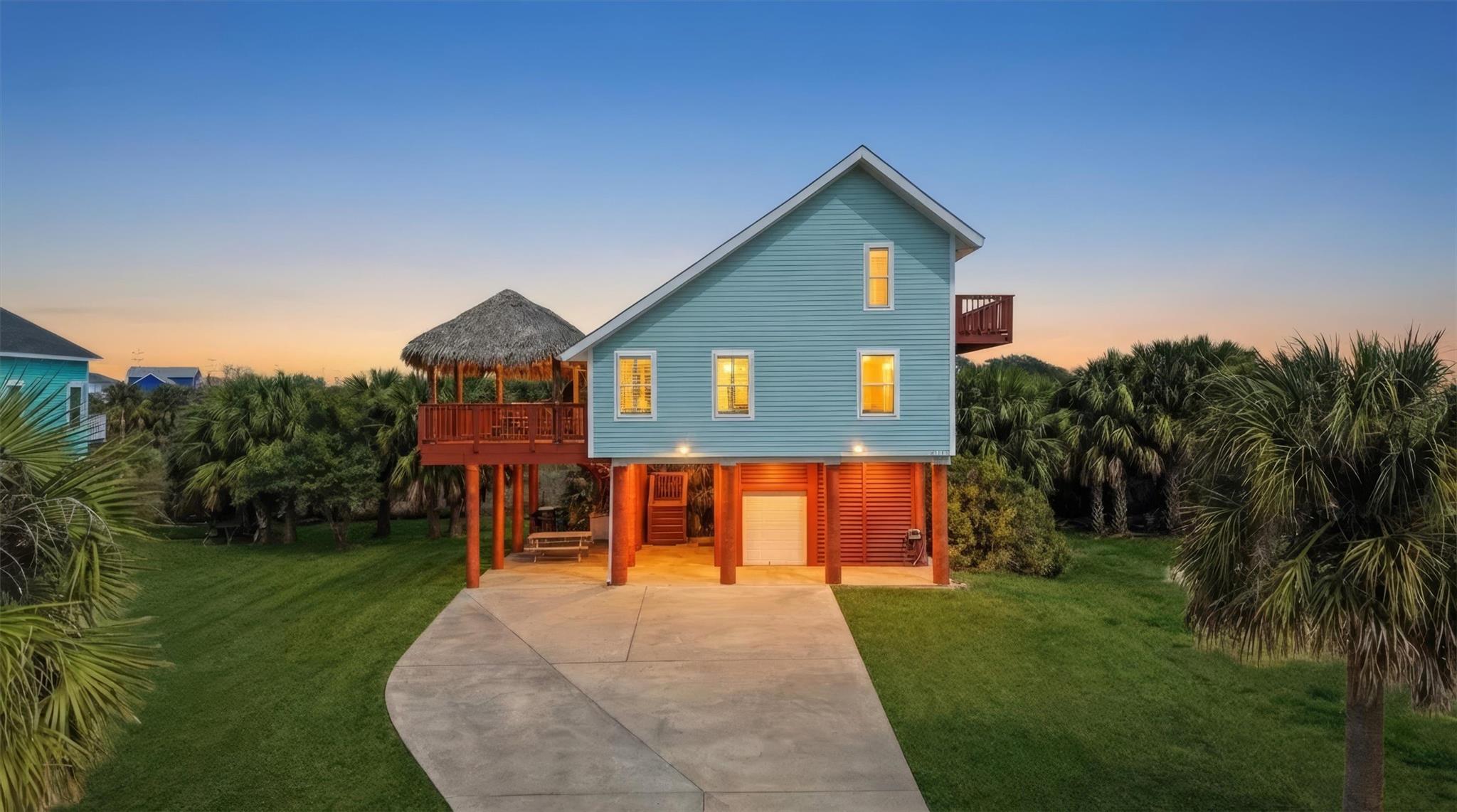 3819 Las Palmas Street