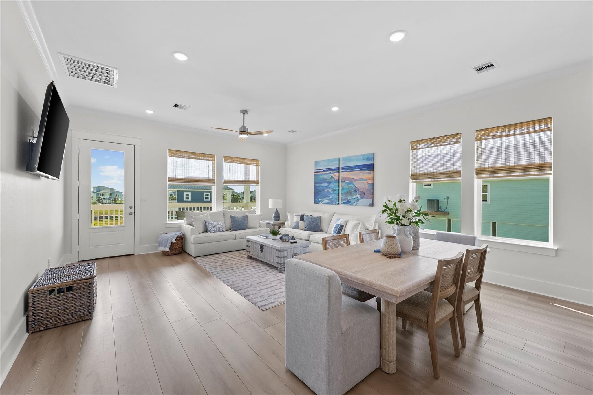 4042 Miramar Court