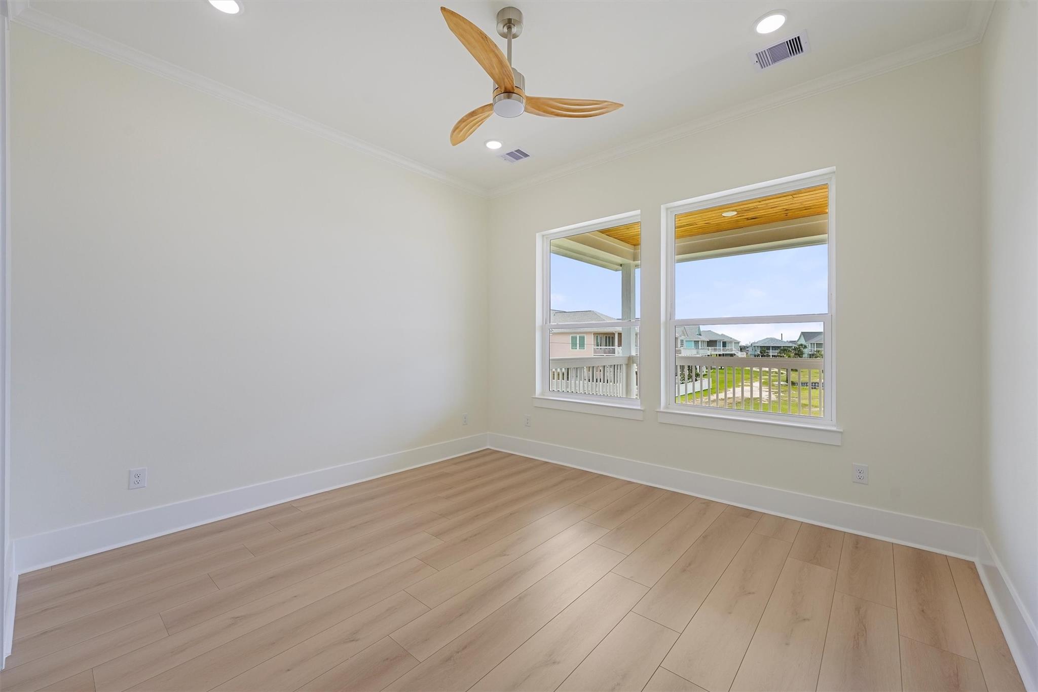 4042 Miramar Court