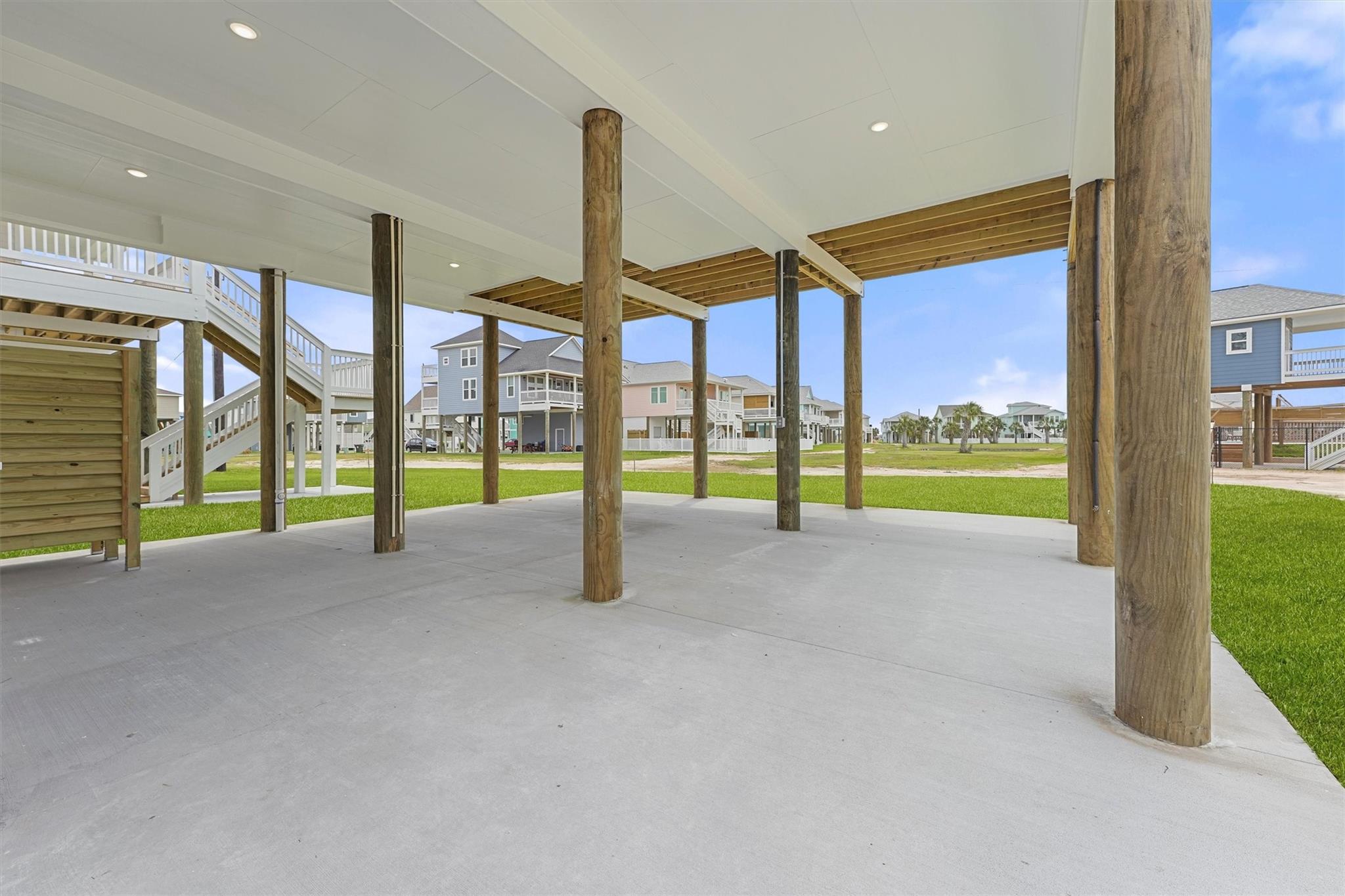 4042 Miramar Court