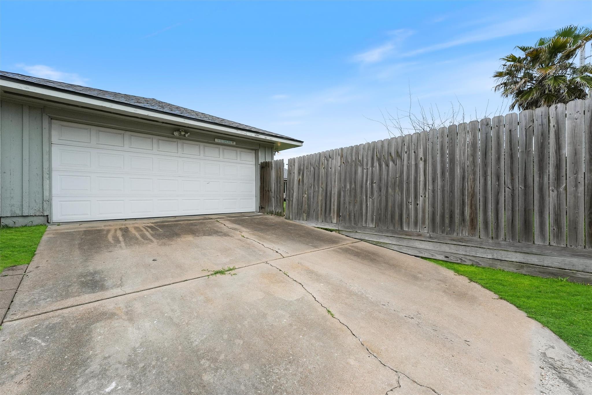 9 South Shore Drive, Galveston