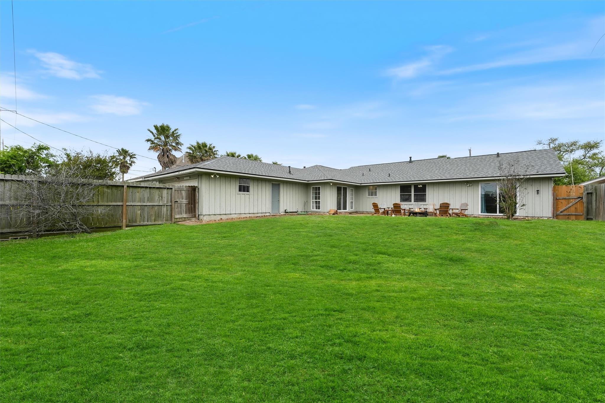 9 South Shore Drive, Galveston