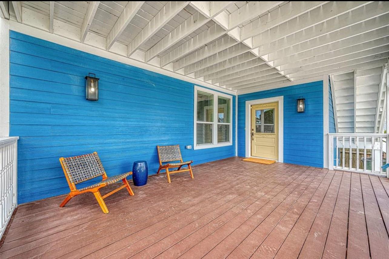 1110 Avenue K Unit: DOWN