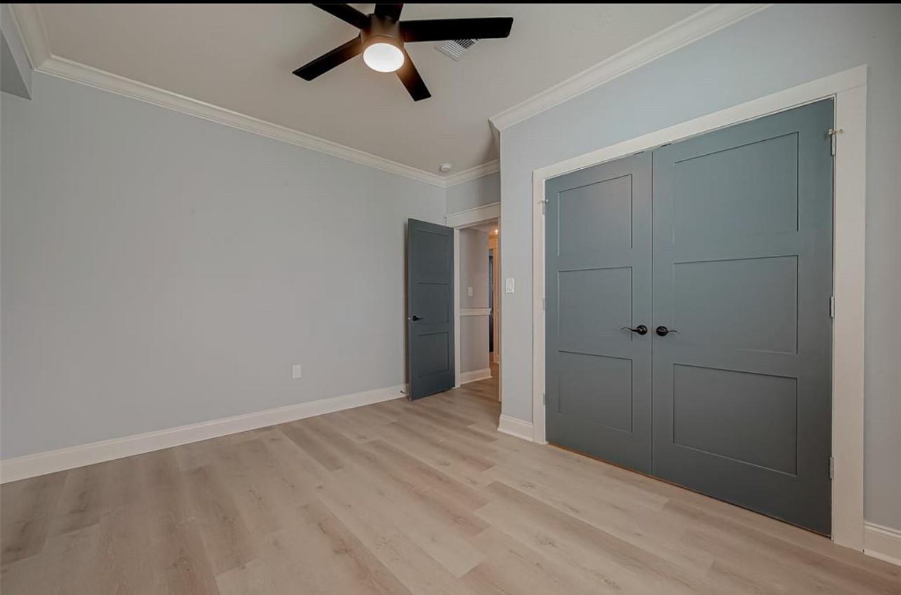 1110 Avenue K Unit: DOWN