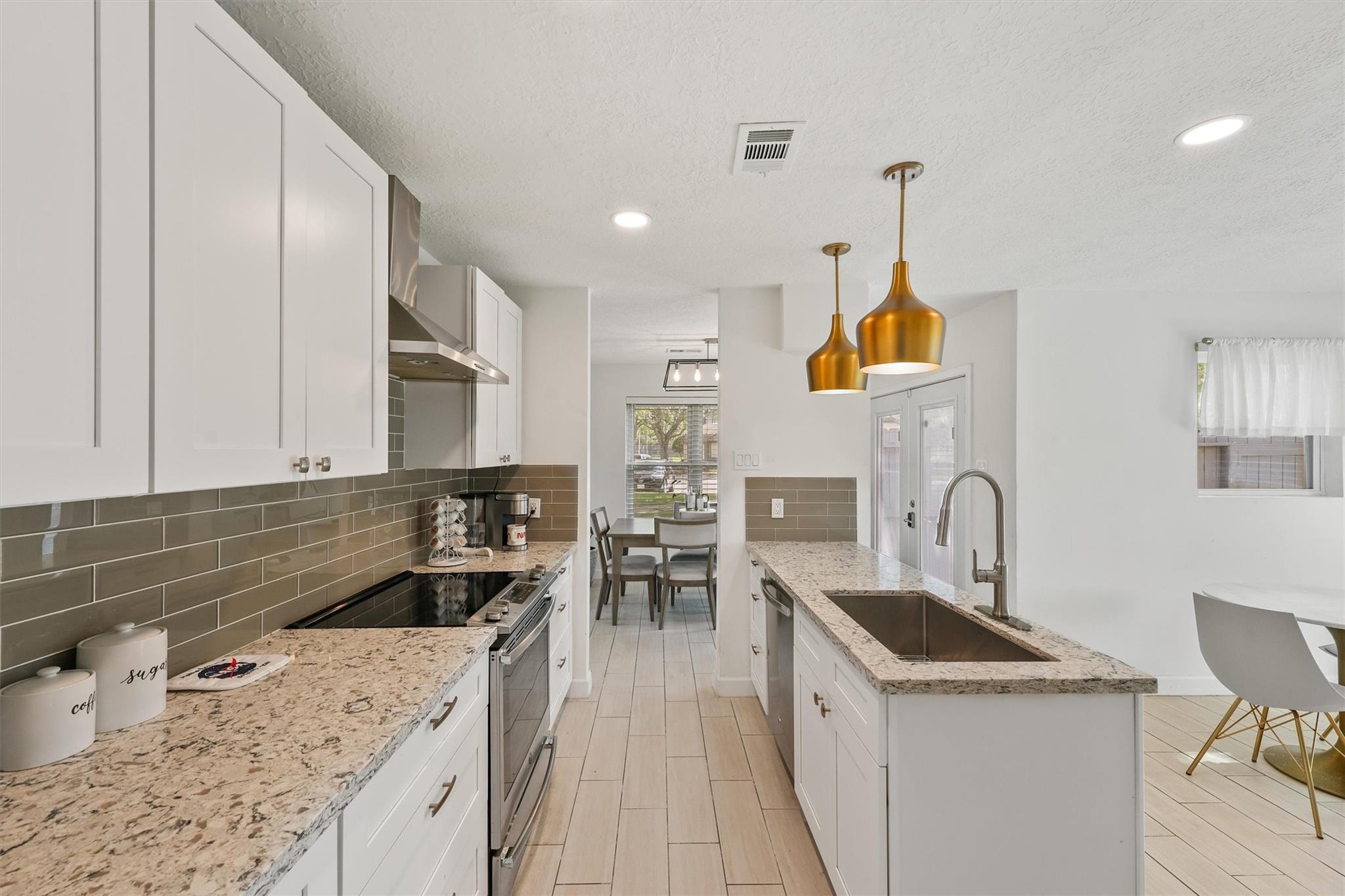 2213 Broadlawn Drive