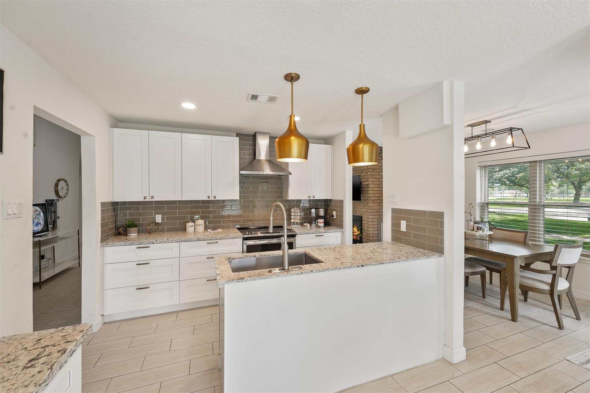 2213 Broadlawn Drive