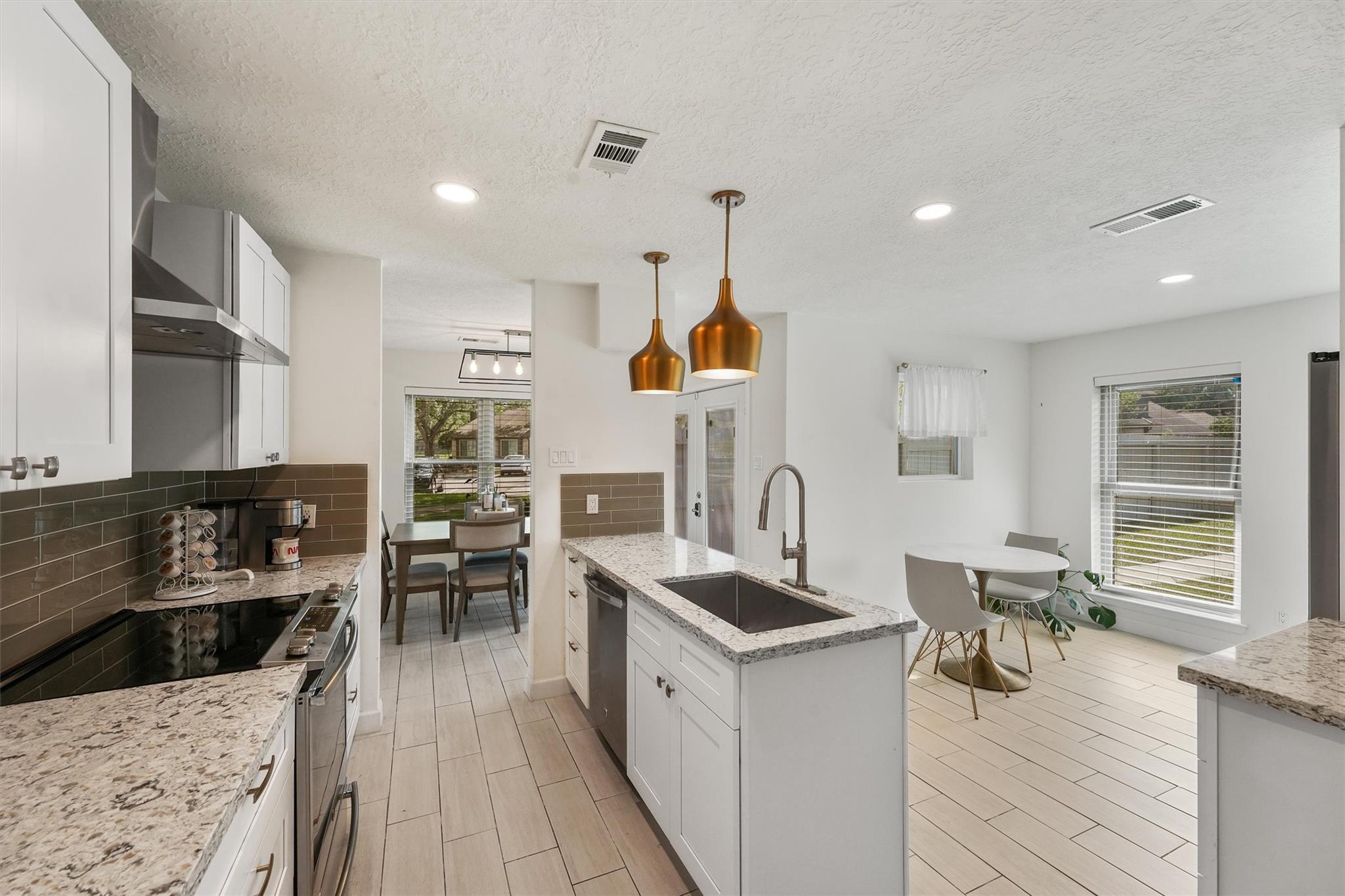 2213 Broadlawn Drive