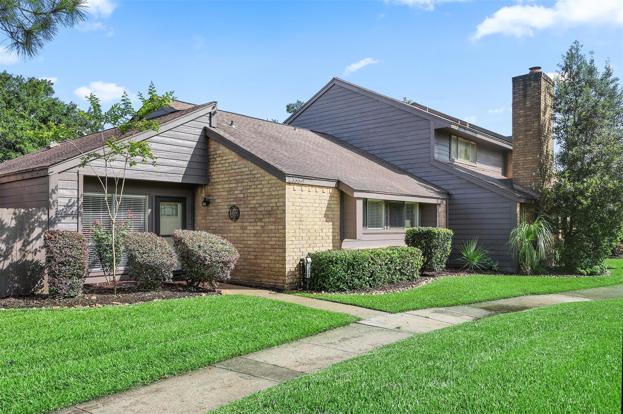 2333 Broadlawn Drive