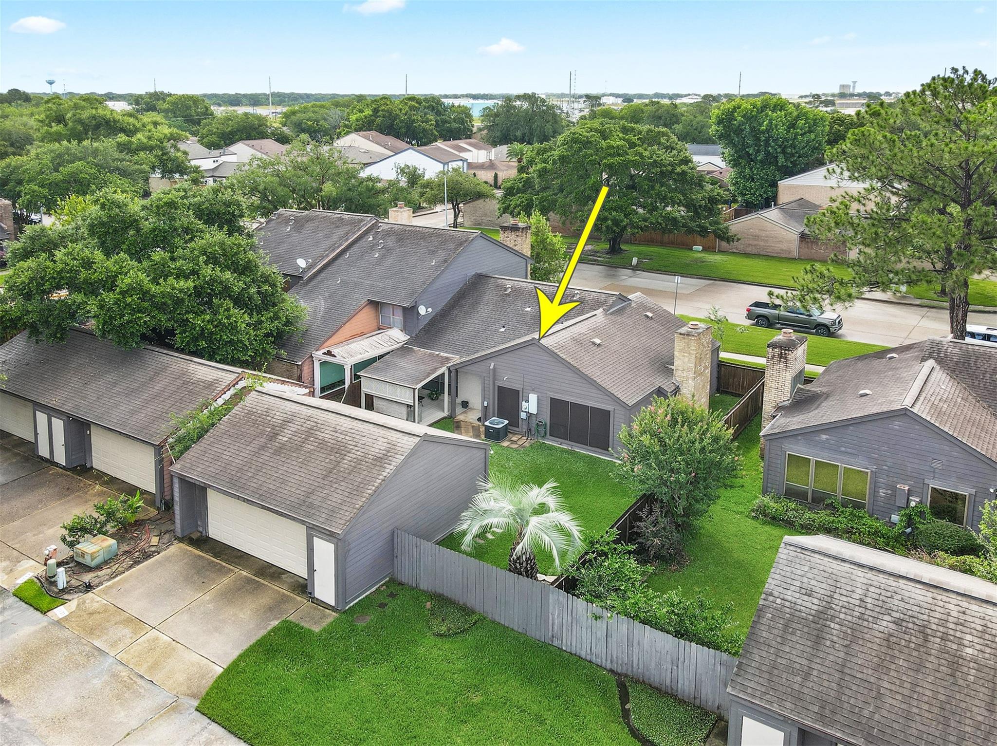 2333 Broadlawn Drive
